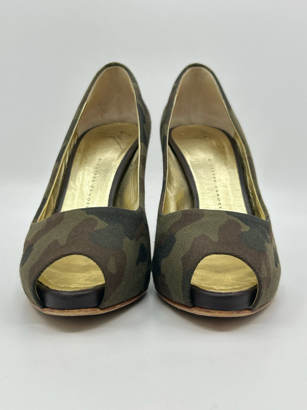 GIUSEPPE ZANOTTI Size 39 CAMO Women Pumps