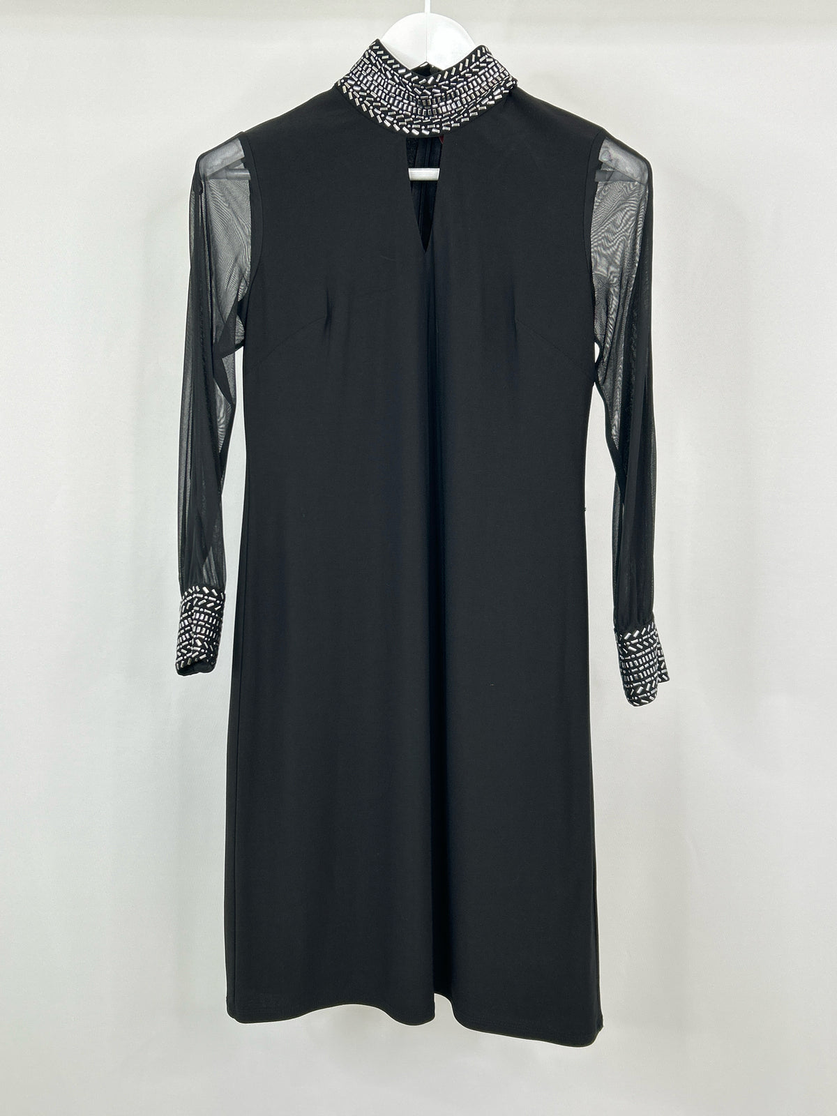 R & M RICHARDS Size 4P Black Women Dress