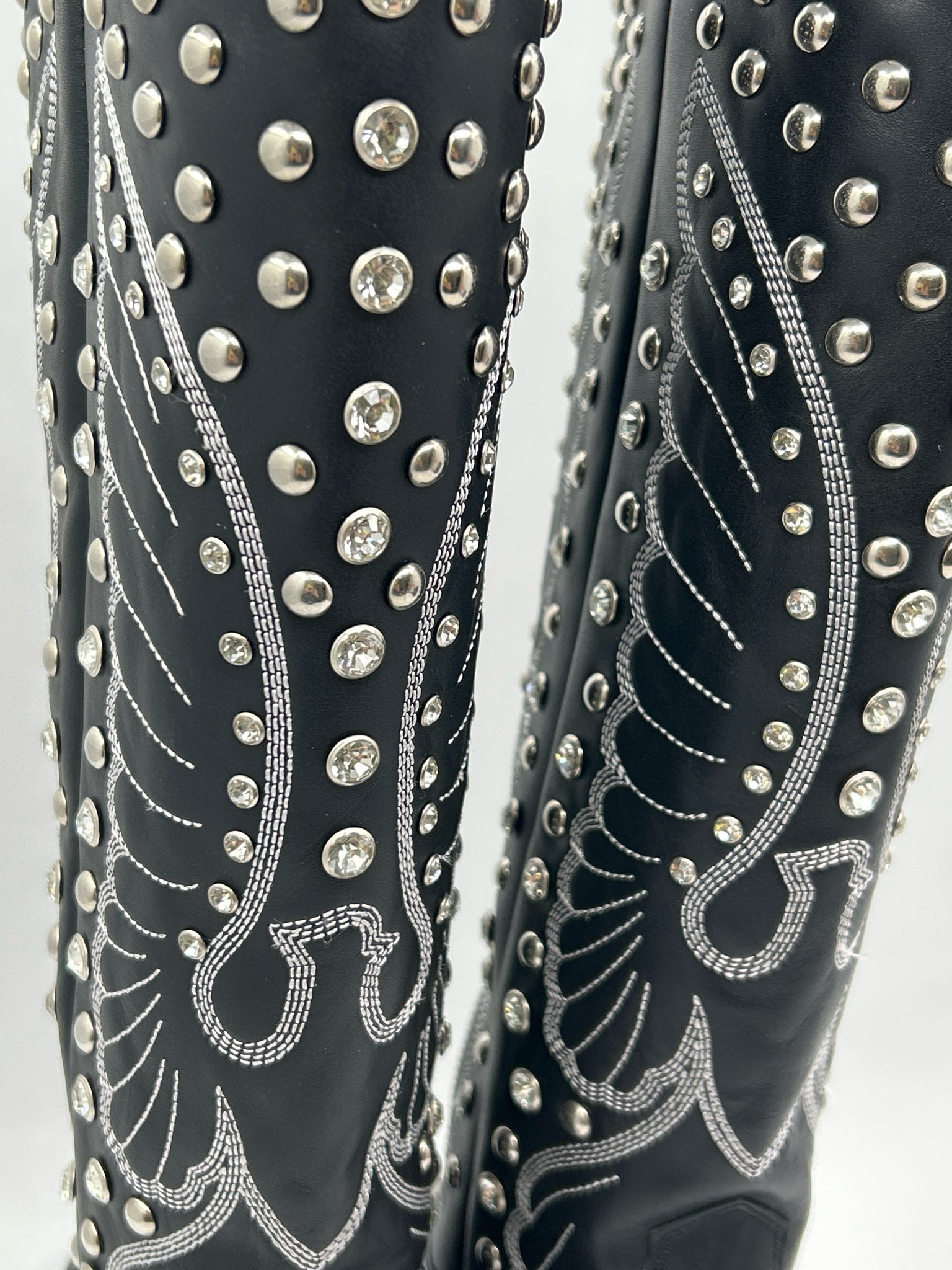 DINGO Size 8.5M Black Women Boots