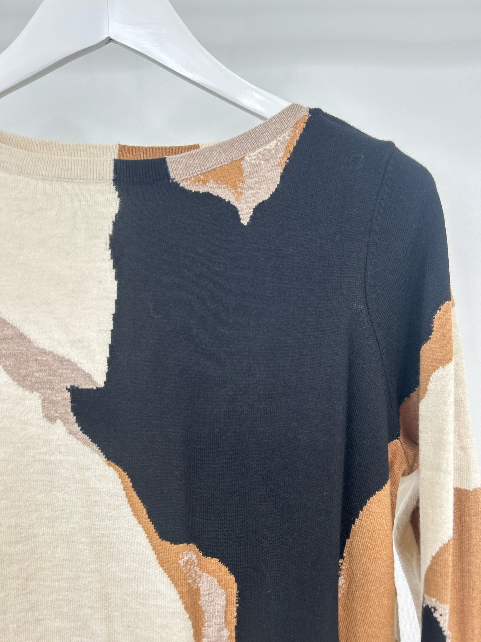 CHICO'S Size M CREAM AND BLACK Women Sweater