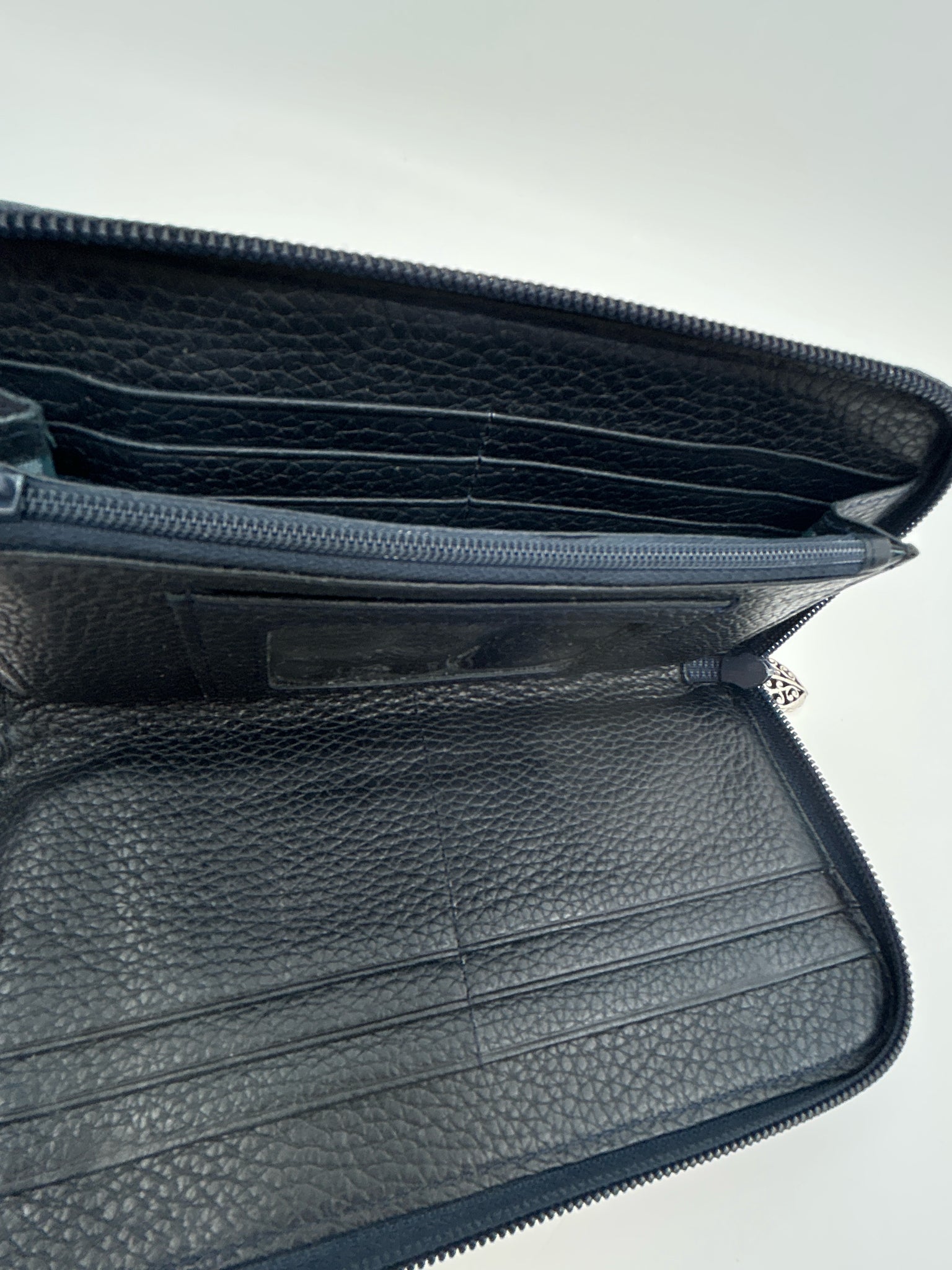 BRIGHTON BLACK & NAVY Women Purse