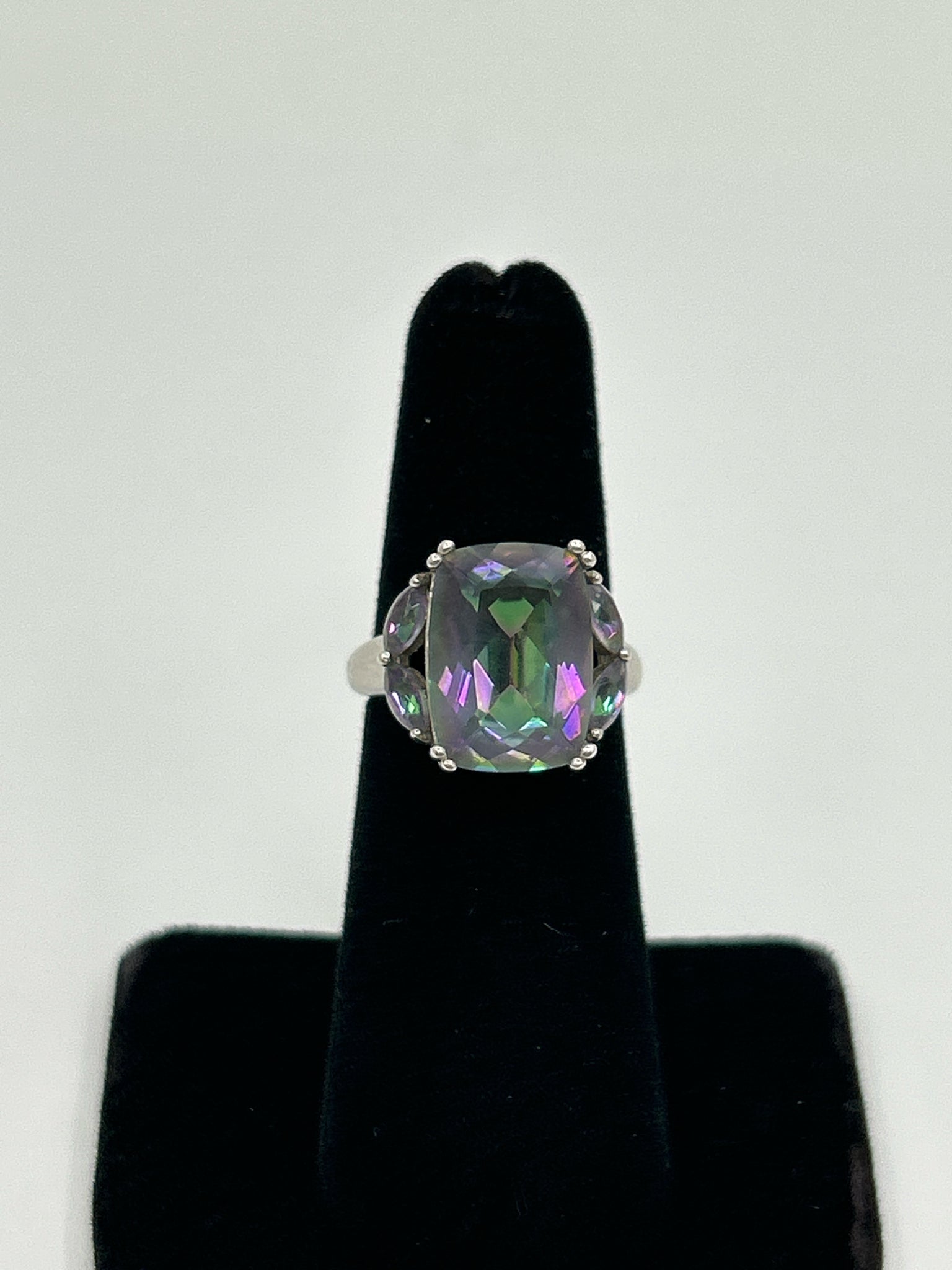 DK JEWELERS Sterling Silver Size 5 Ring