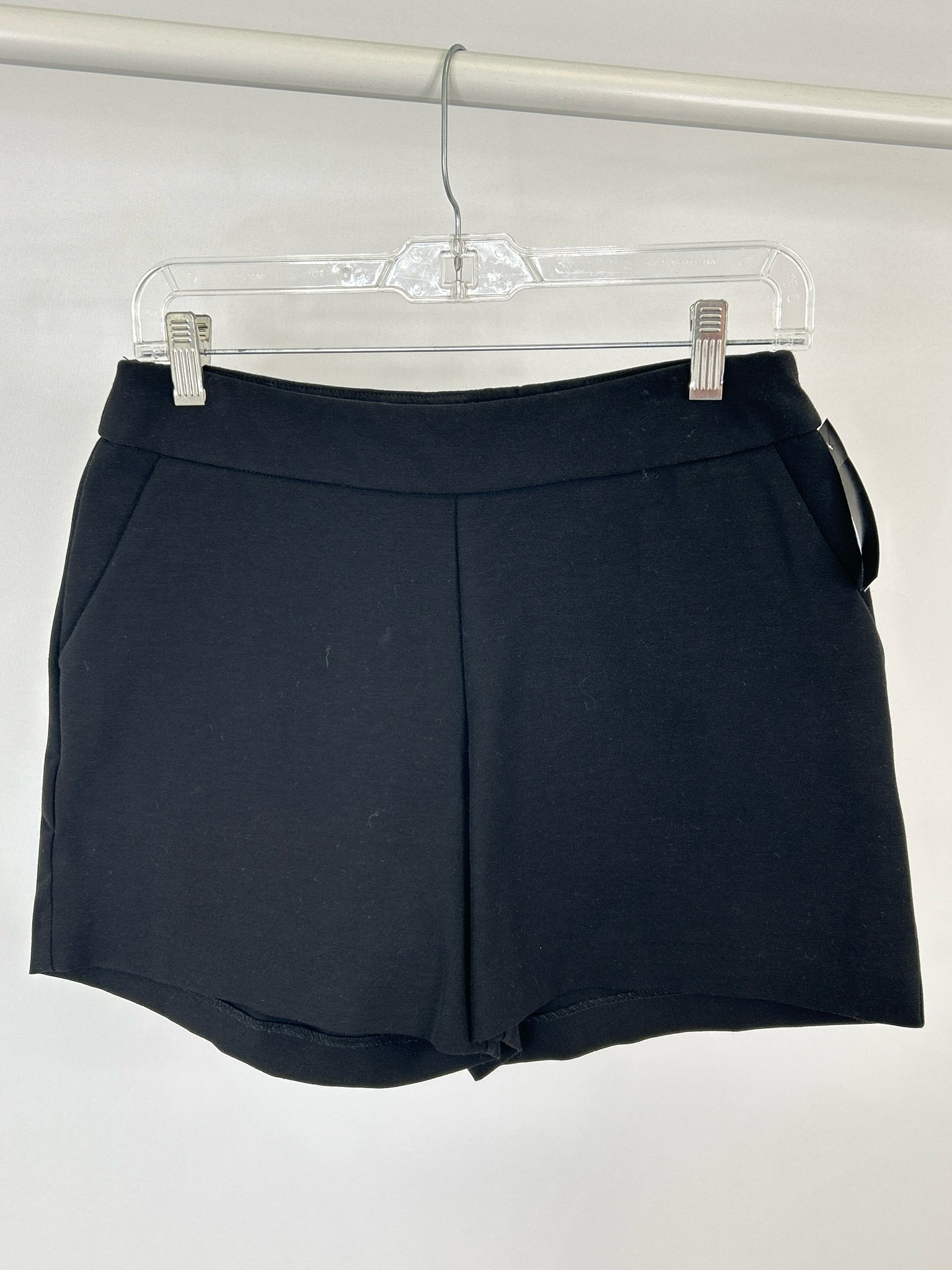 I LOVE TYLER MADISON Size S Black Women Shorts