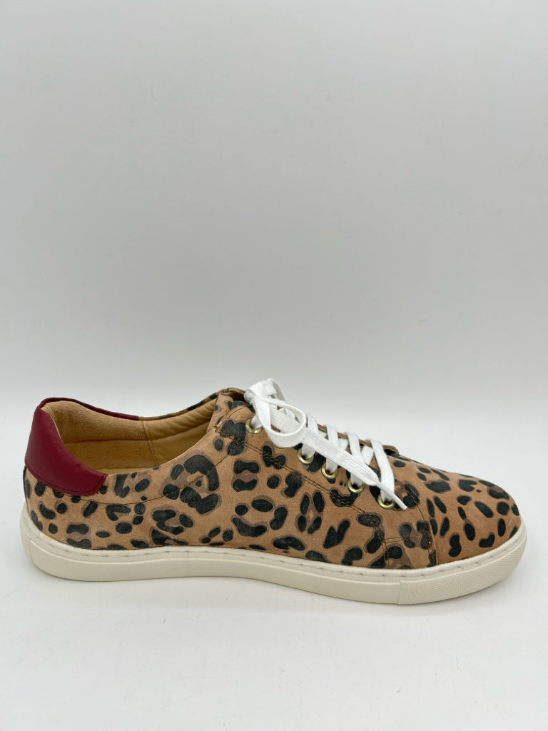 JACK ROGERS Size 9.5M LEOPARD Sneakers