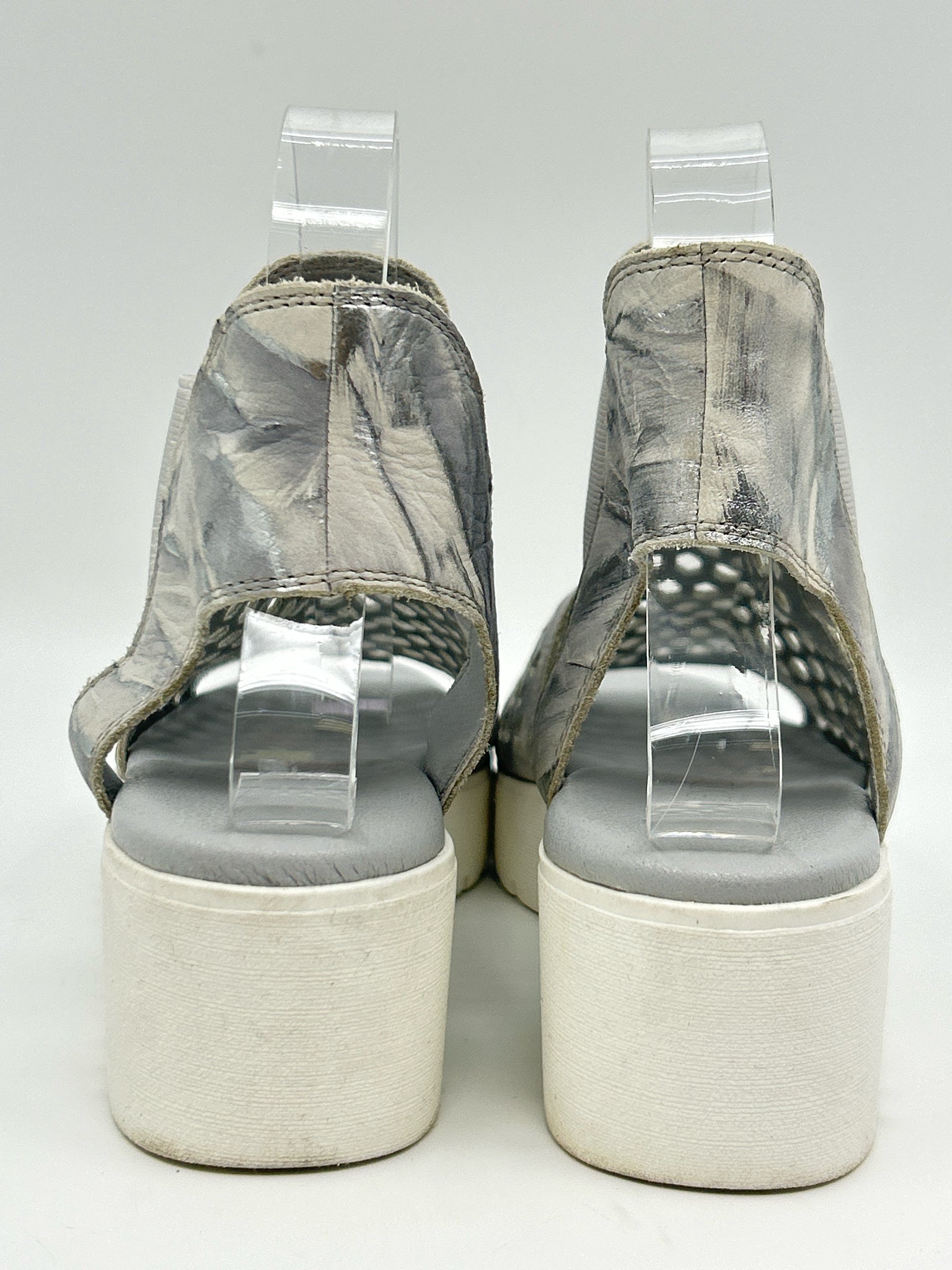 Silent D Size 38 Silver Metallic & Grey Women Sandal