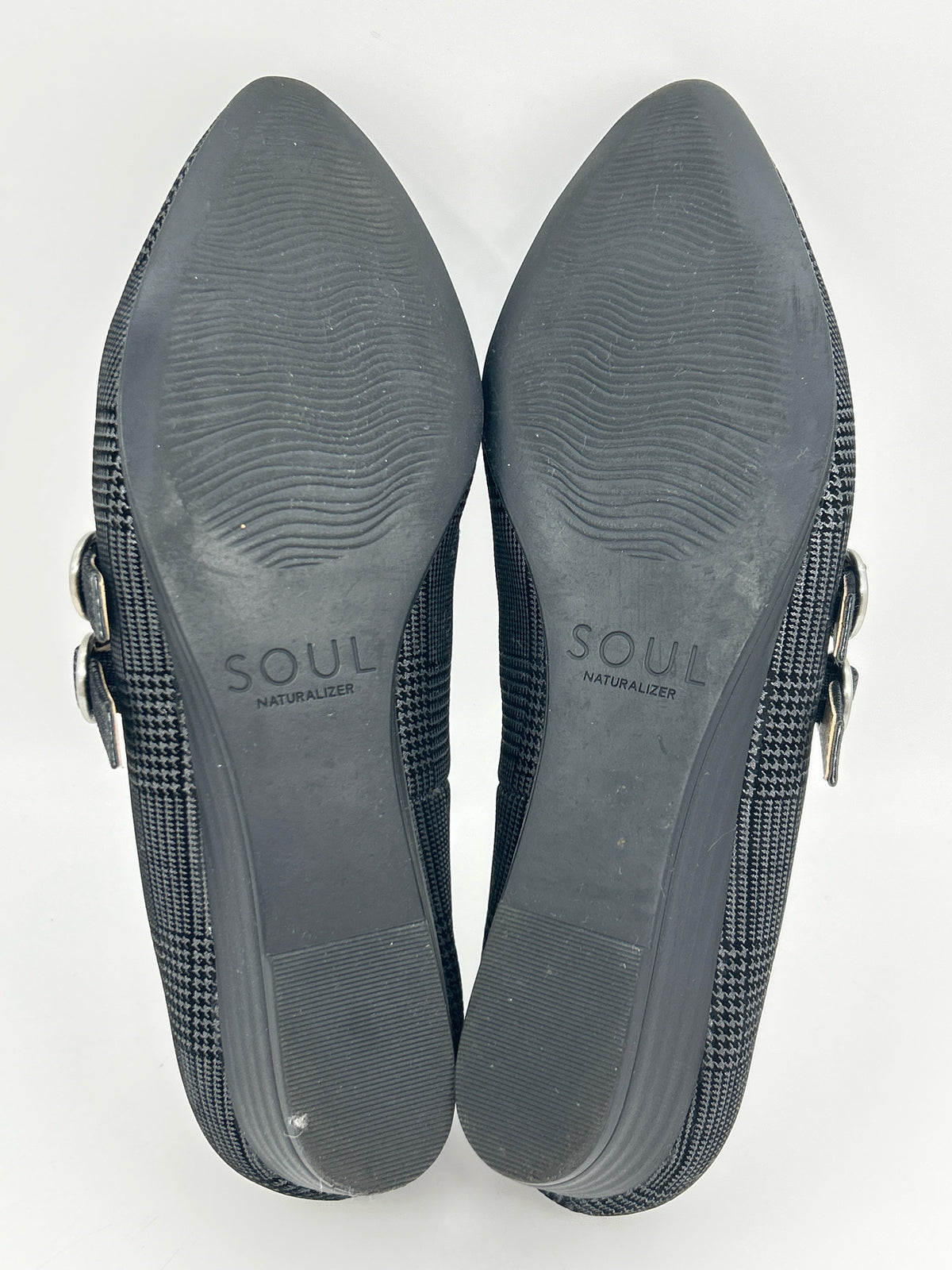 NATURALIZER Size 9M Grey Women Flats