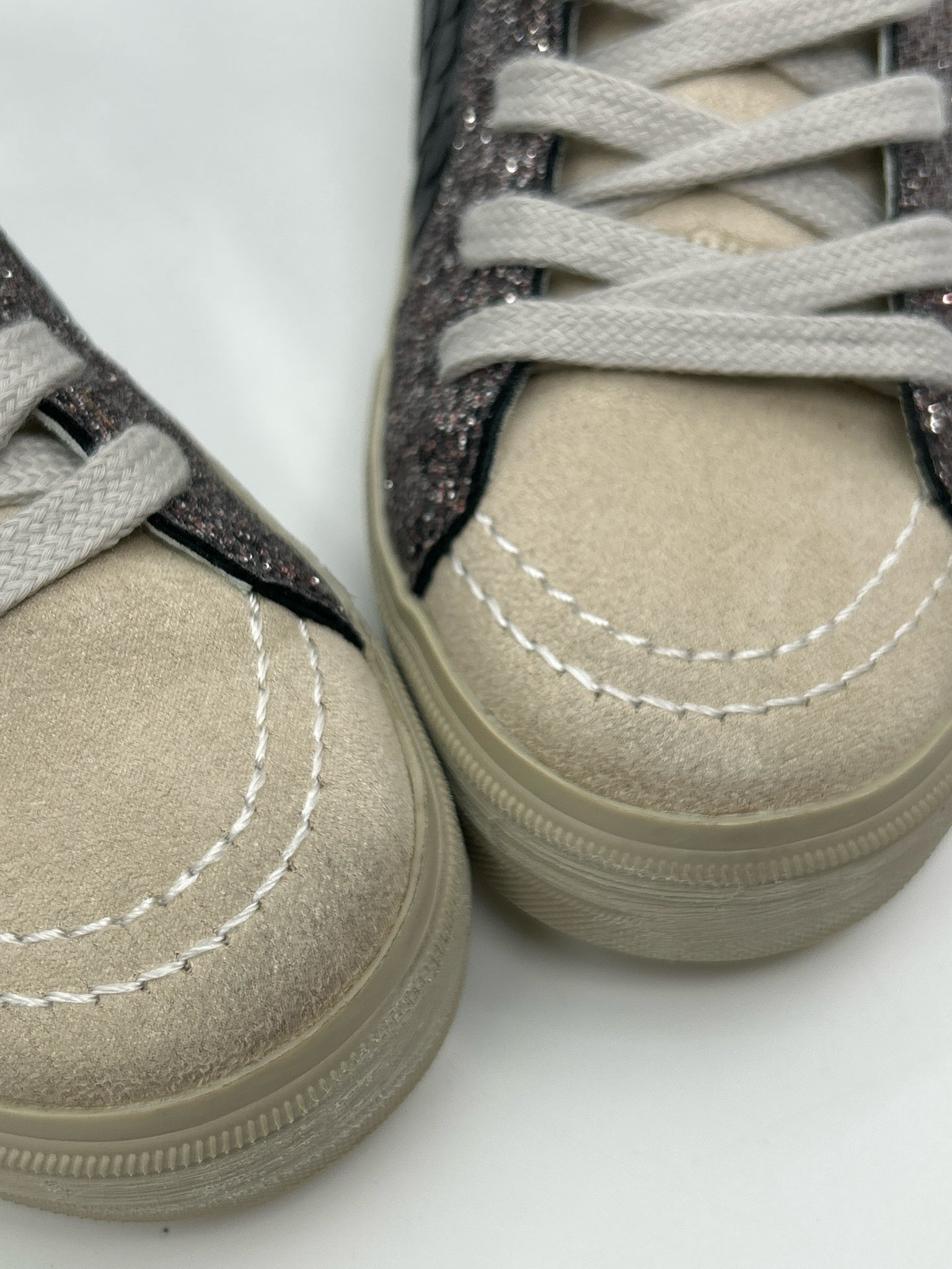 SHU SHOP Size 6 Black Print Women Sneakers