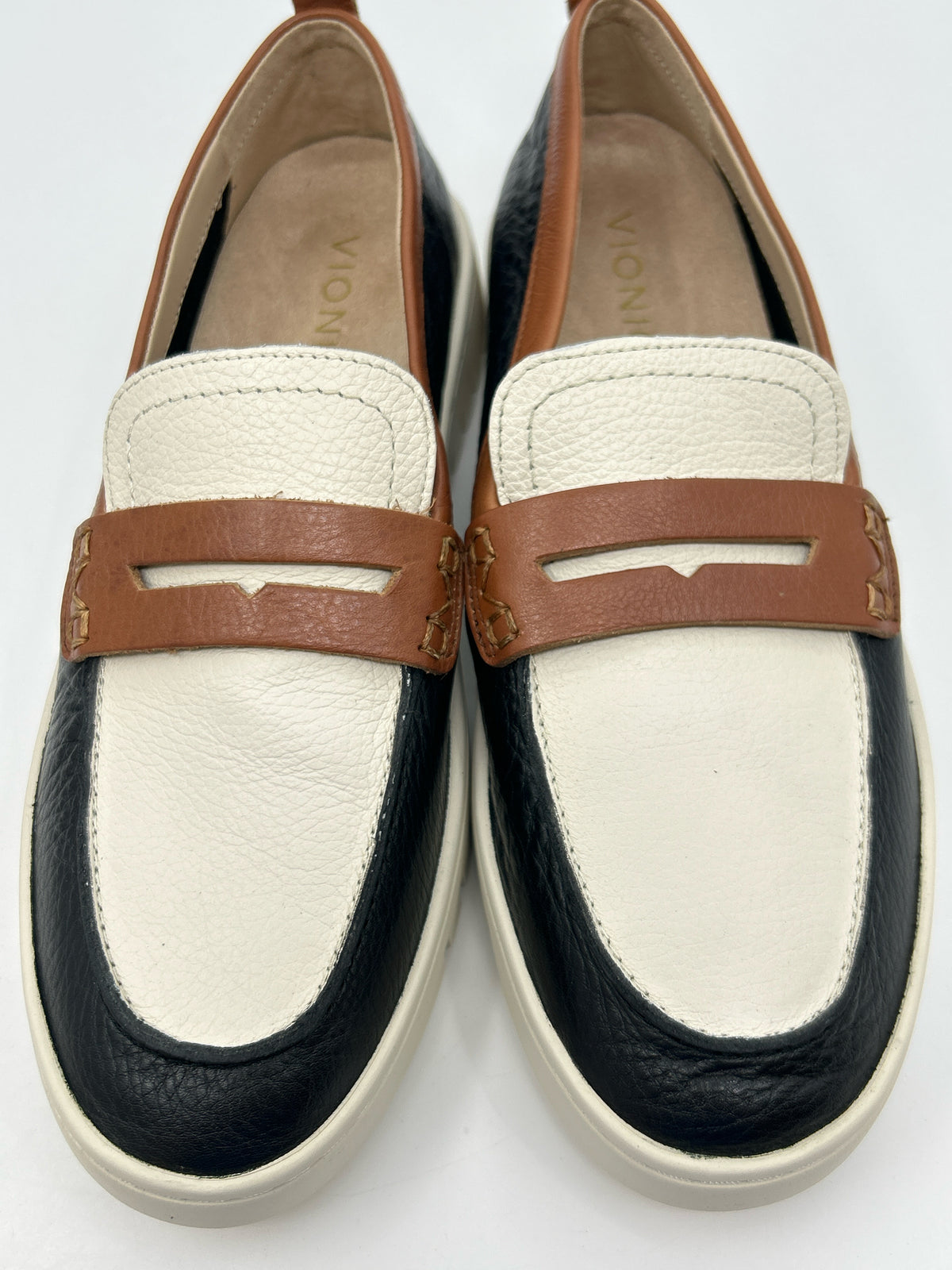 VIONIC Size 8.5M CREAM AND BLACK Women Loafer