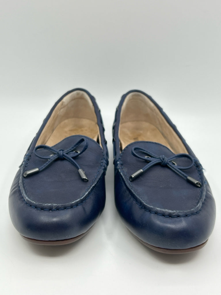 VIONIC Women Size 10 Navy Loafer Flats