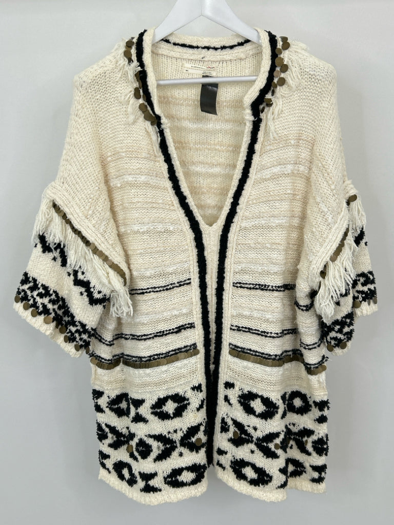 ANTHROPOLOGIE Women Size M/L White and black Sweater