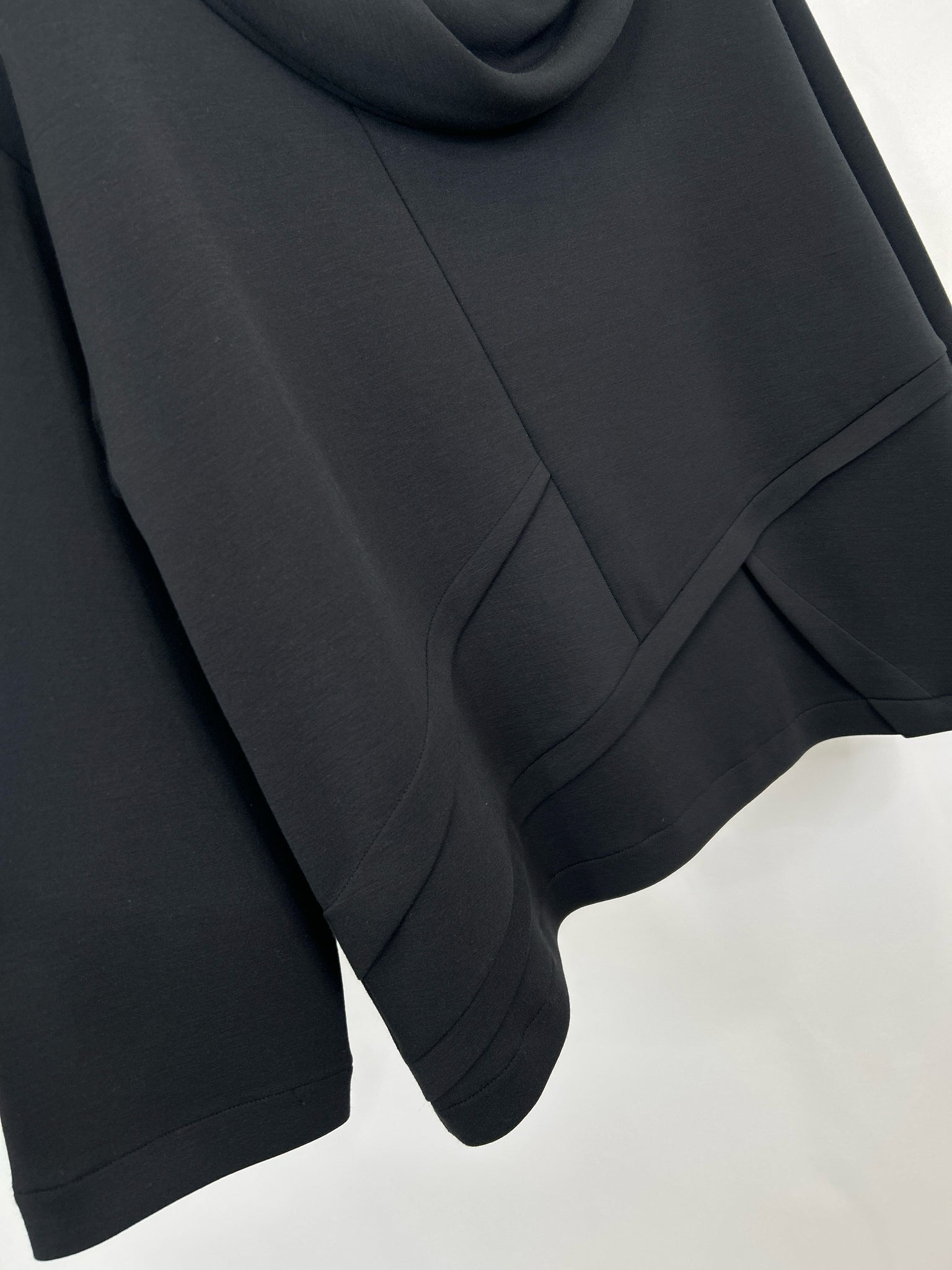 OLIVIA BY HABITAT CLOTHES Size S Black Women Pullover