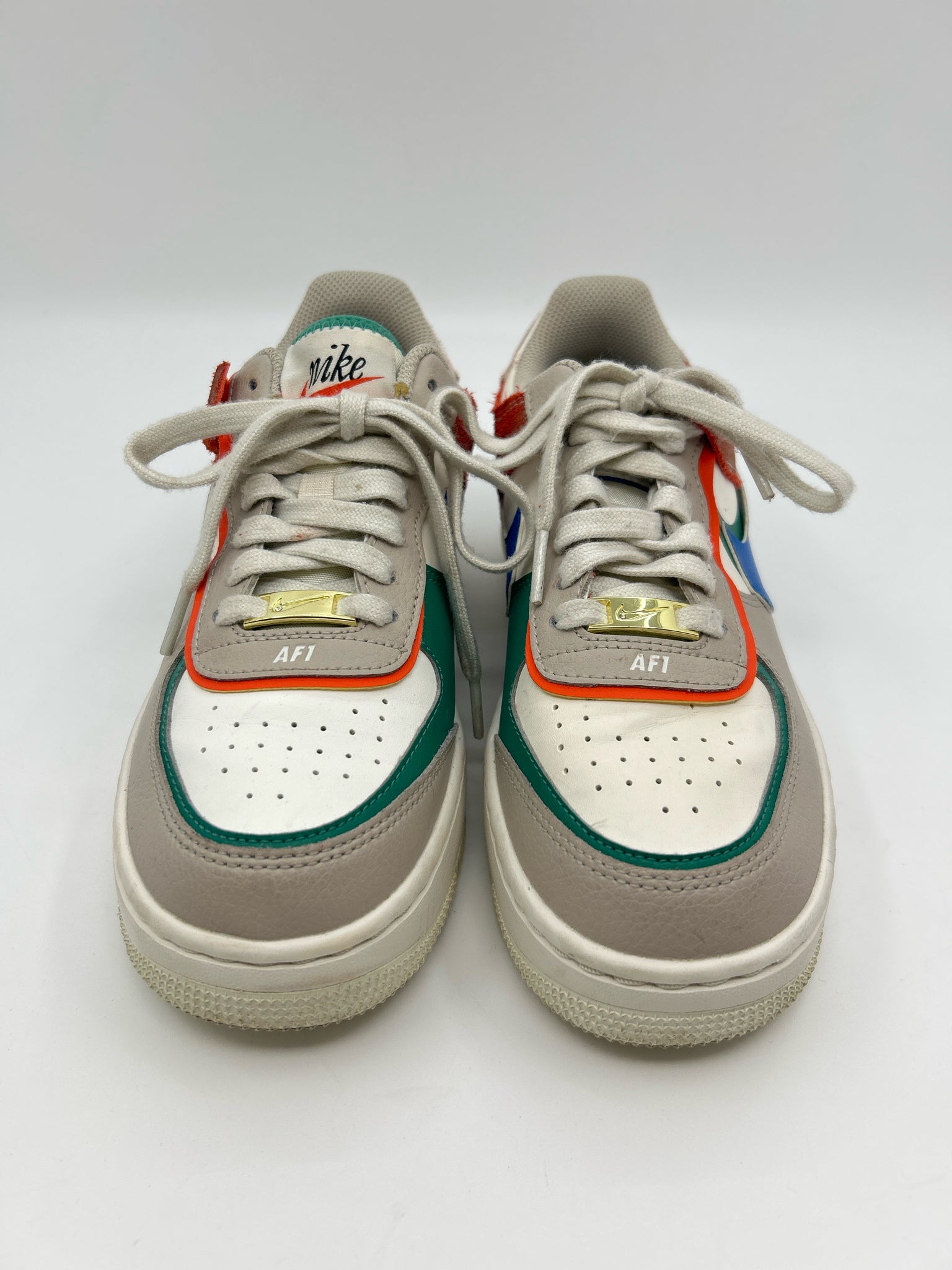 NIKE Size 7 Multi-Color Women Sneakers