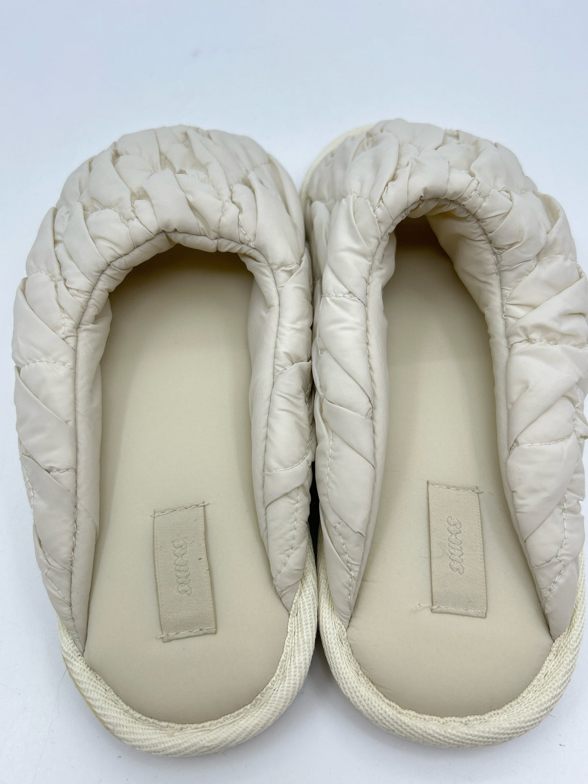 SKIMS Size 38/8 Beige Women Flats