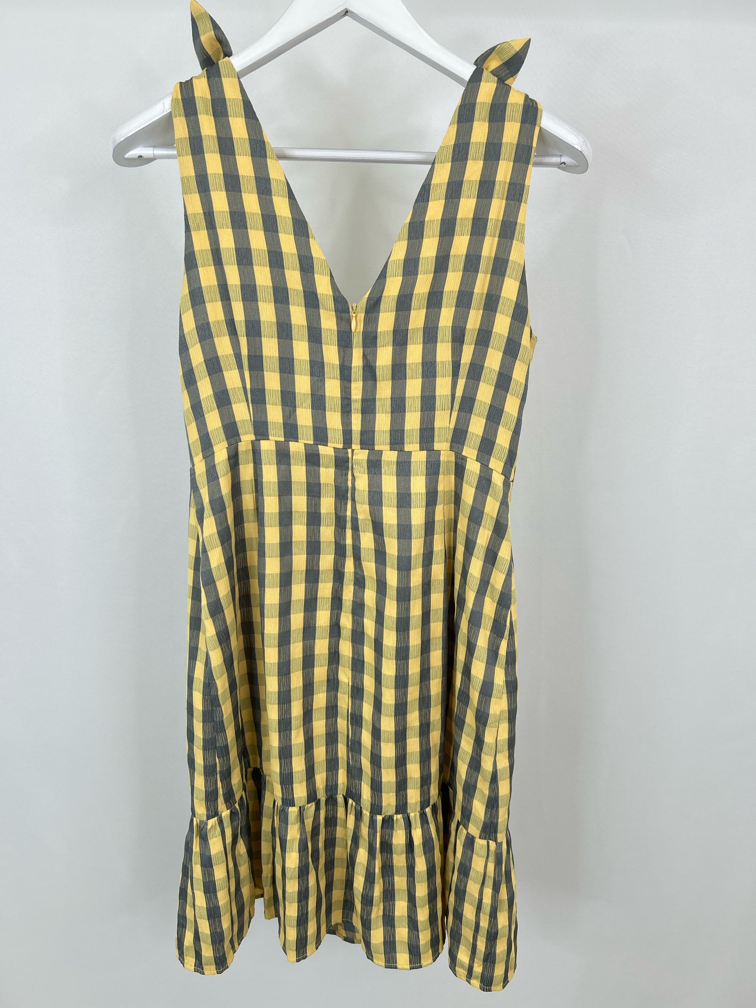 GILLI Size M YELLOW CHECKERED Women's Dress