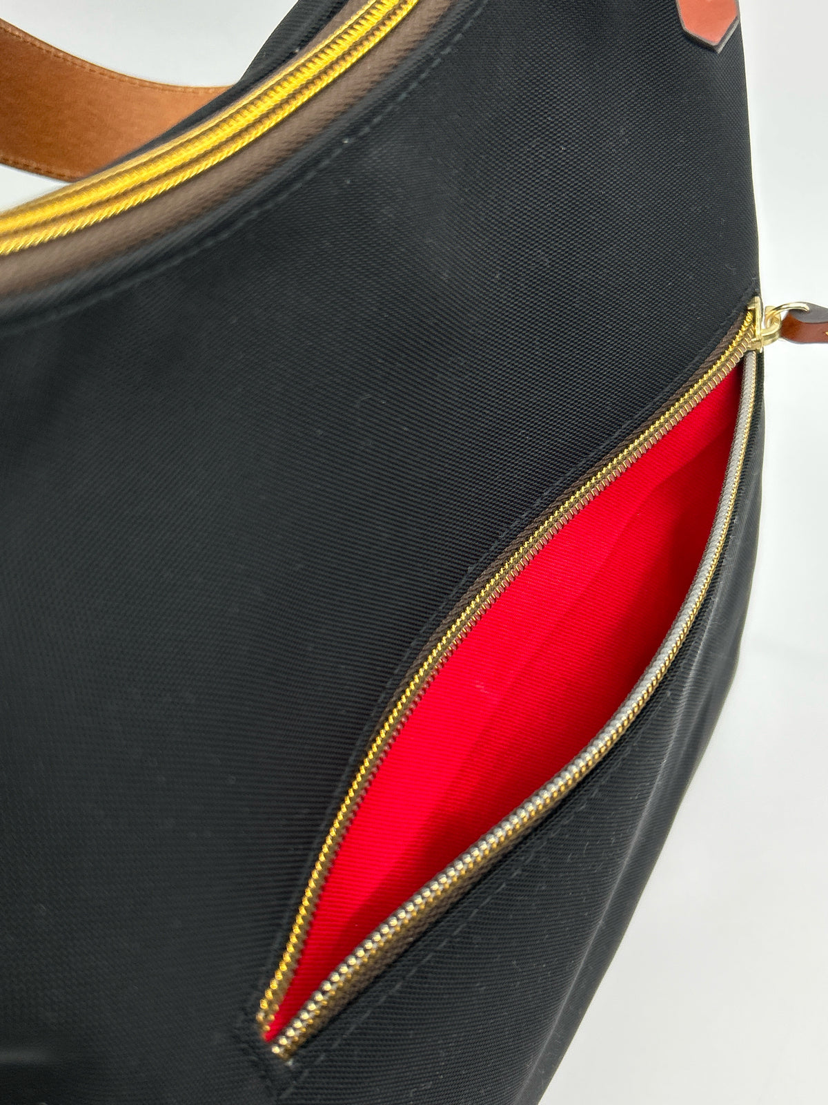 DOONEY & BOURKE Black Women Purse
