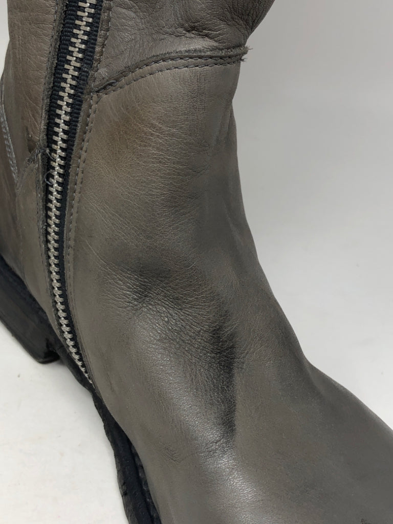 BED STU Size 6 Grey Boots