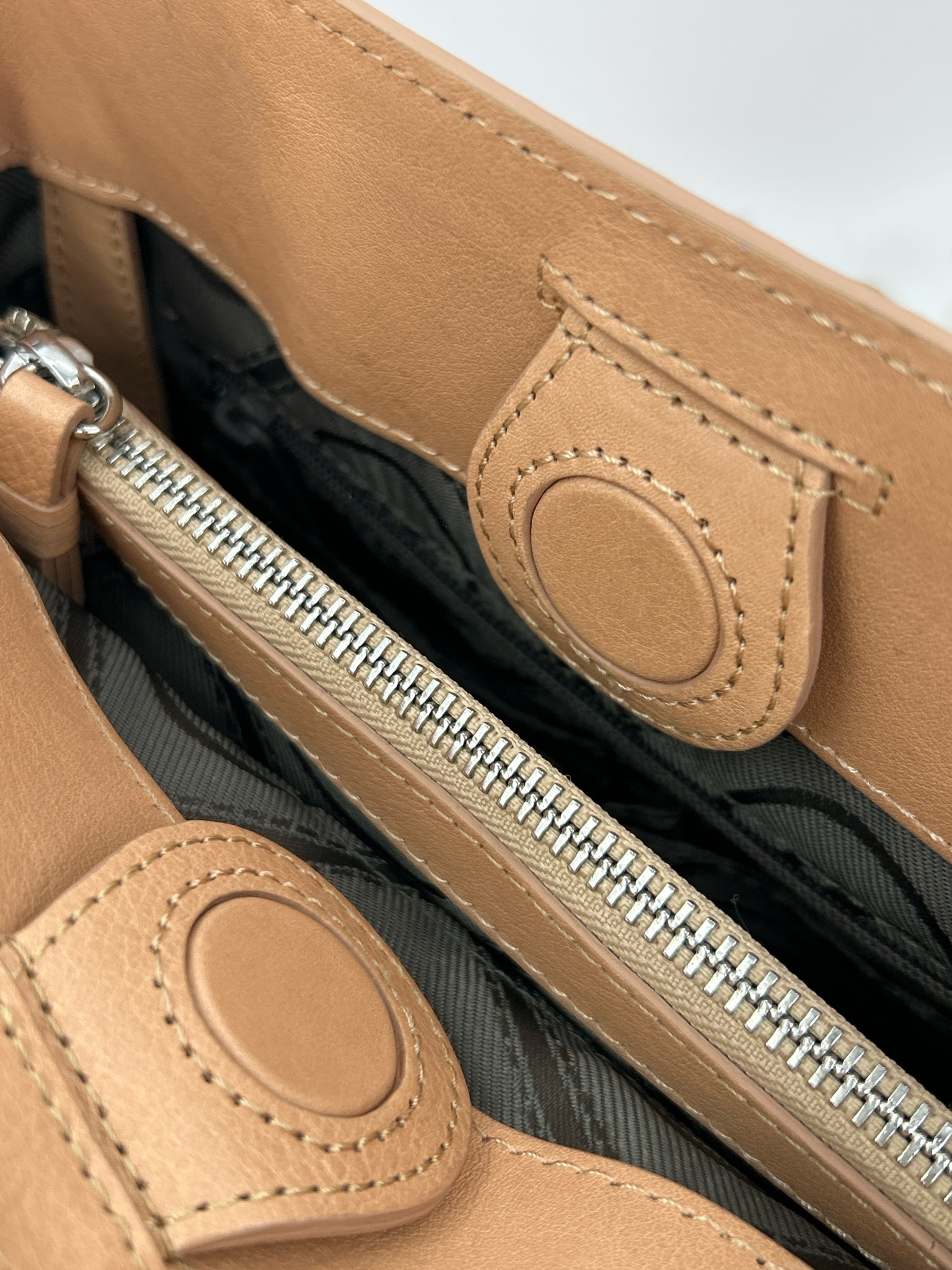 BRIGHTON NWT nude Women Purse