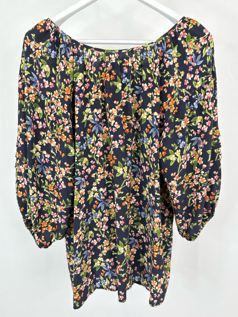 JADE Size L NAVY FLORAL Women's Top