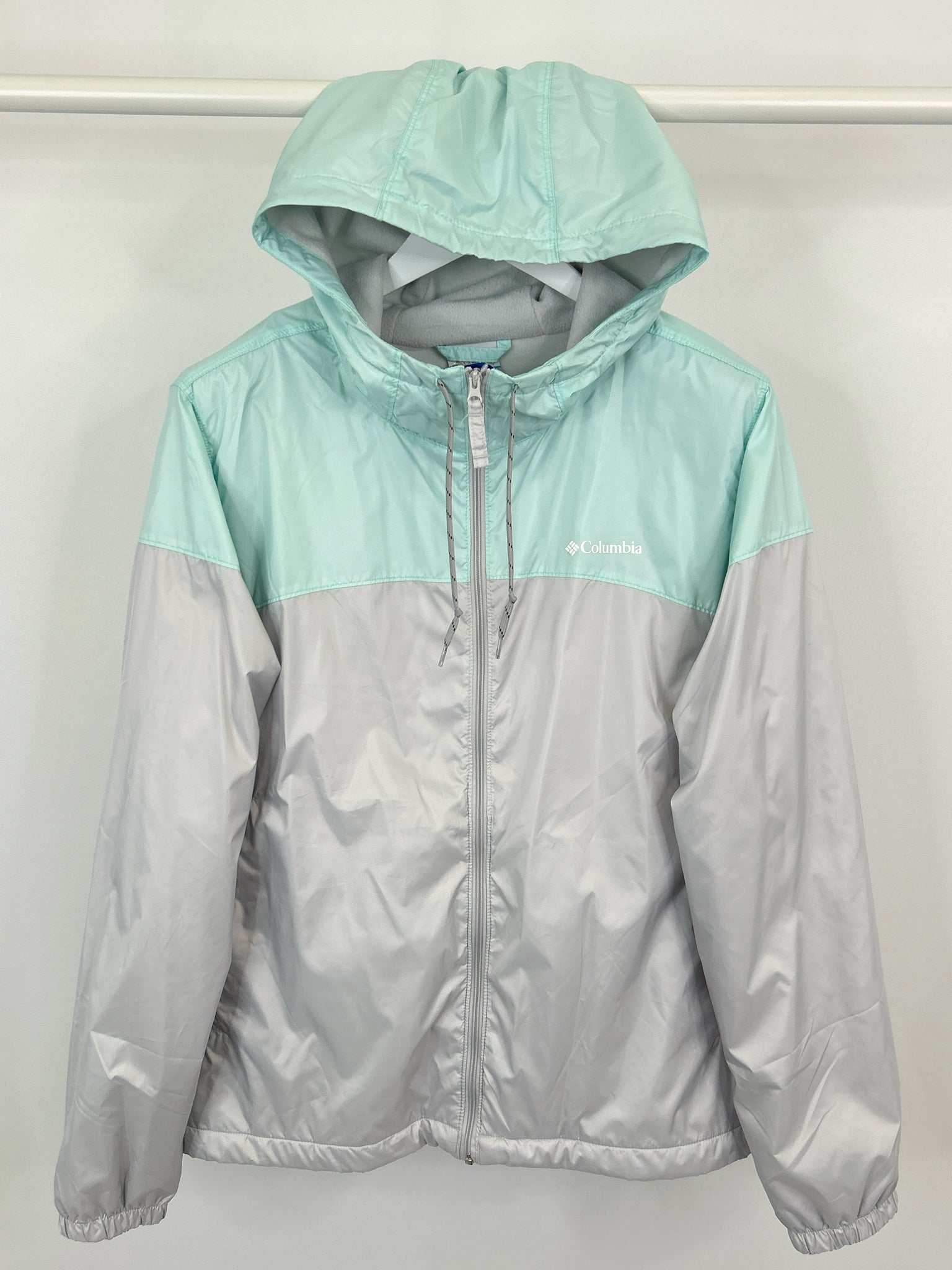 COLUMBIA Size XL Grey and Mint Green Women Jacket NWT