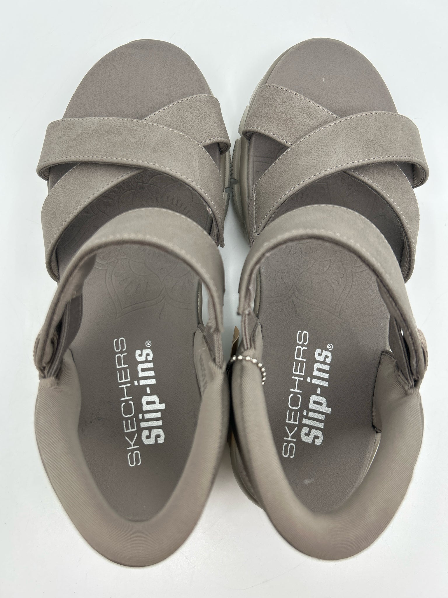 skechers NWOB Size 7 Taupe Women Sandal