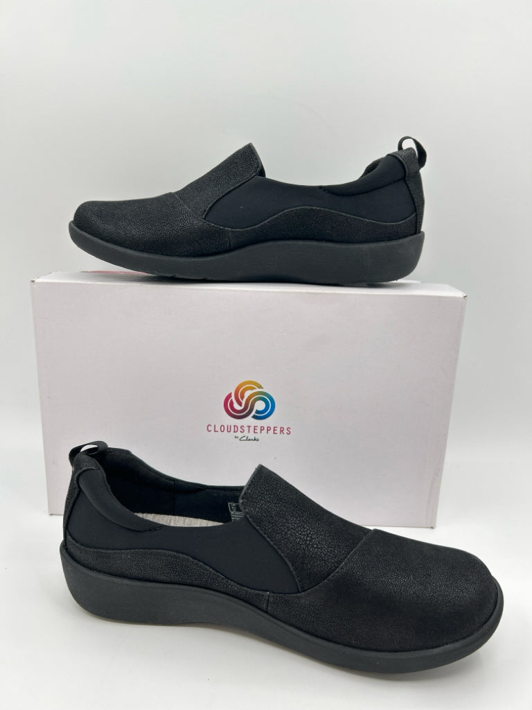 CLARKS NIB Women Size 8 Black Shoes