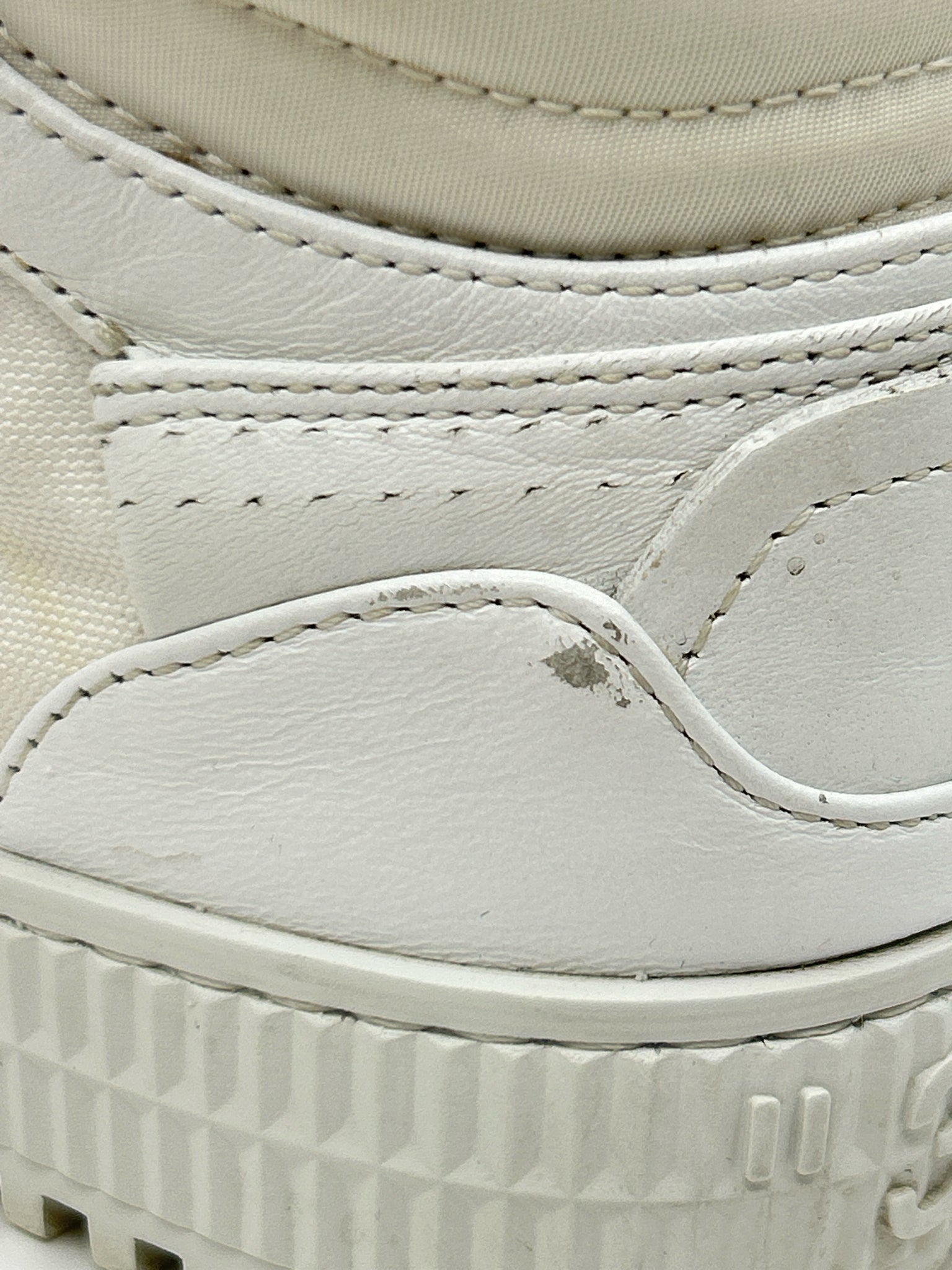 OFF-WHITE Size 36 White Print Women Sneakers