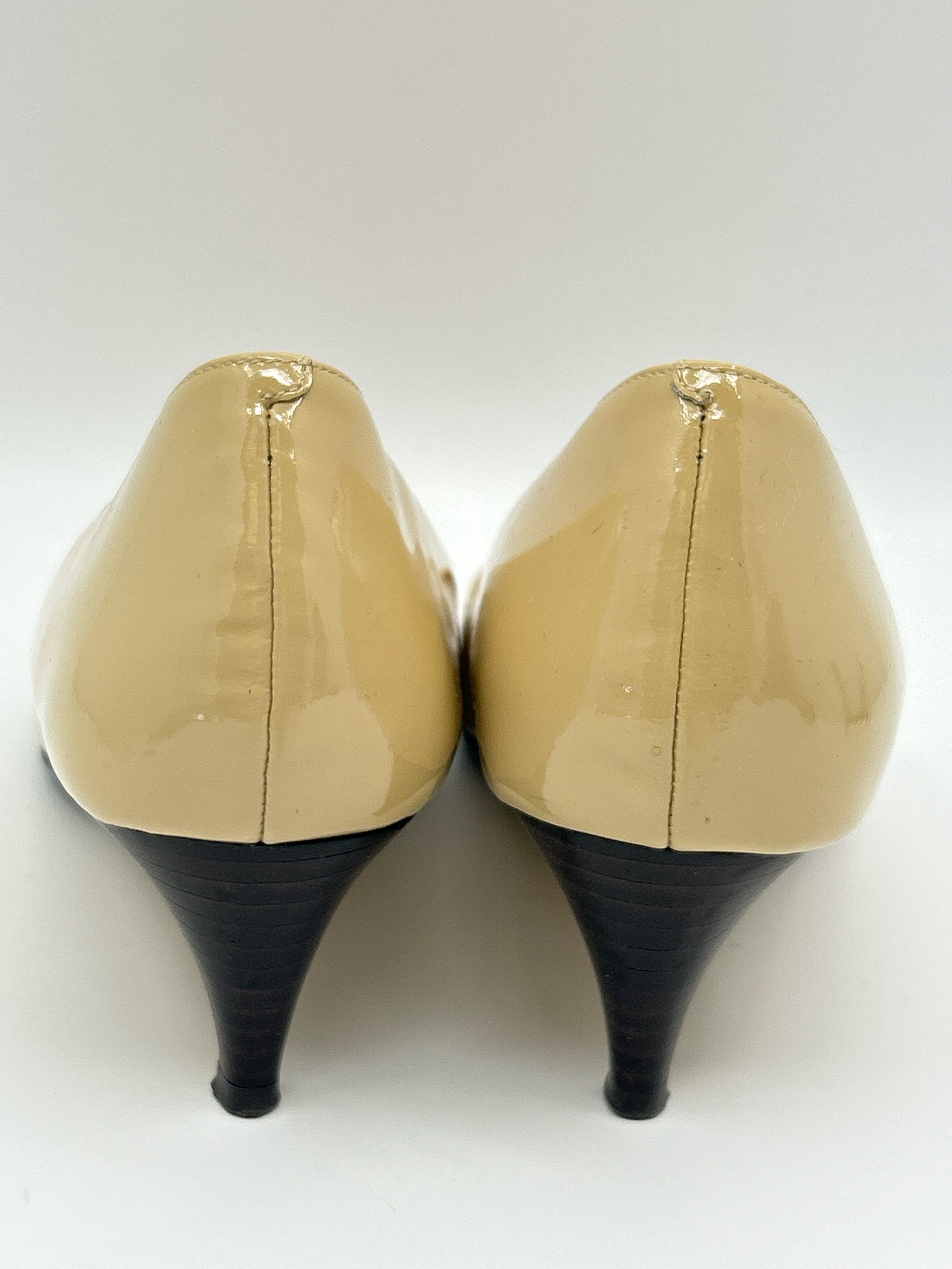 COLE HAAN Size 9.5B Beige Women Pumps