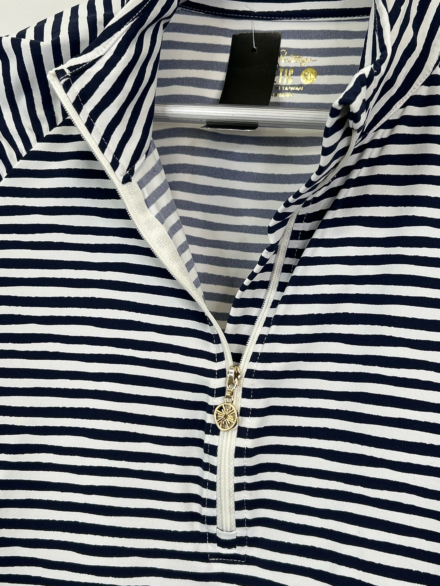 LILLY PULITZER Size XL NAVY STRIPED Women Pullover