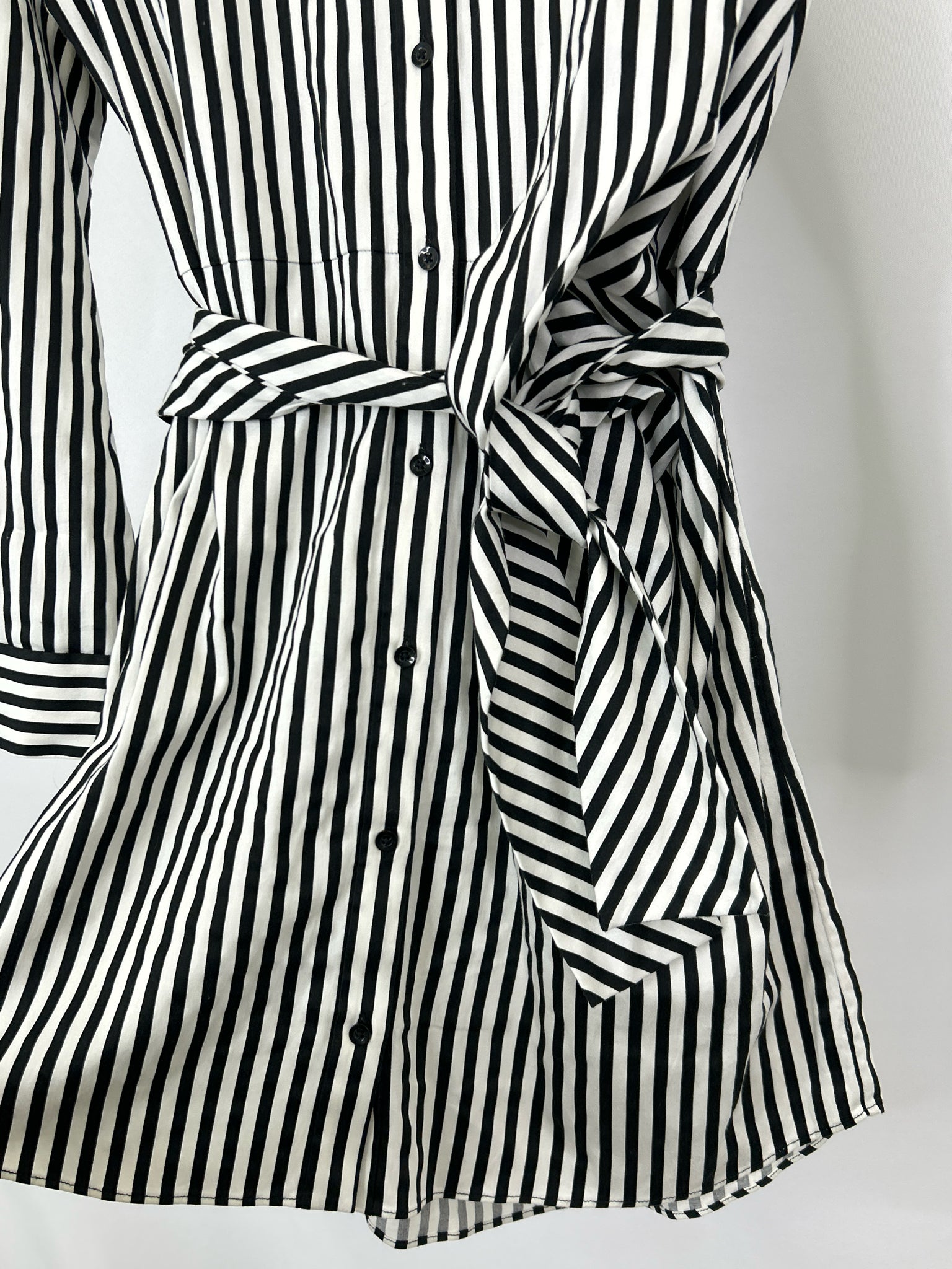 ALICE + OLIVIA Size SP White and black Women Dress