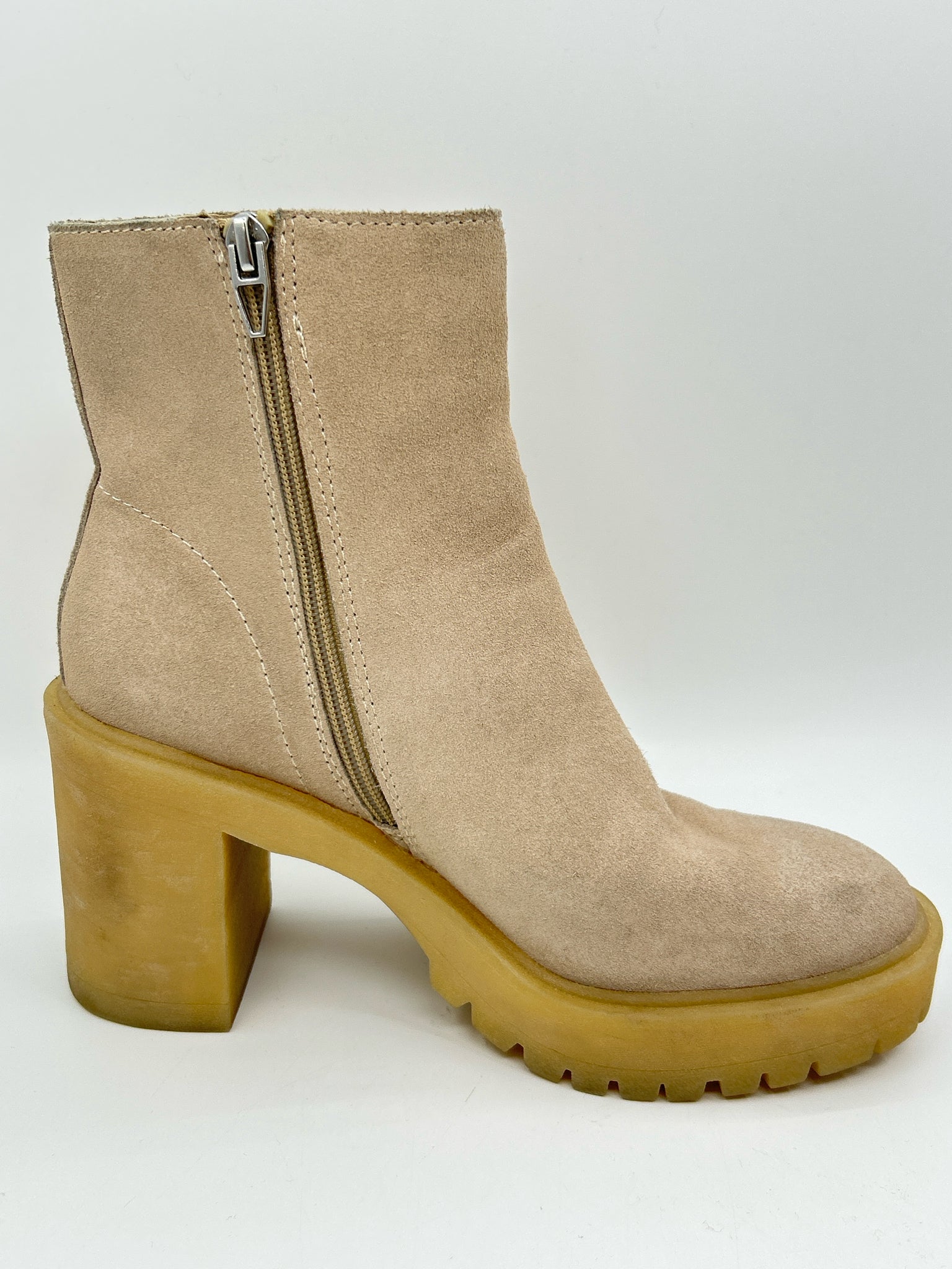 DOLCE VITA Size 7.5 Beige Women Booties