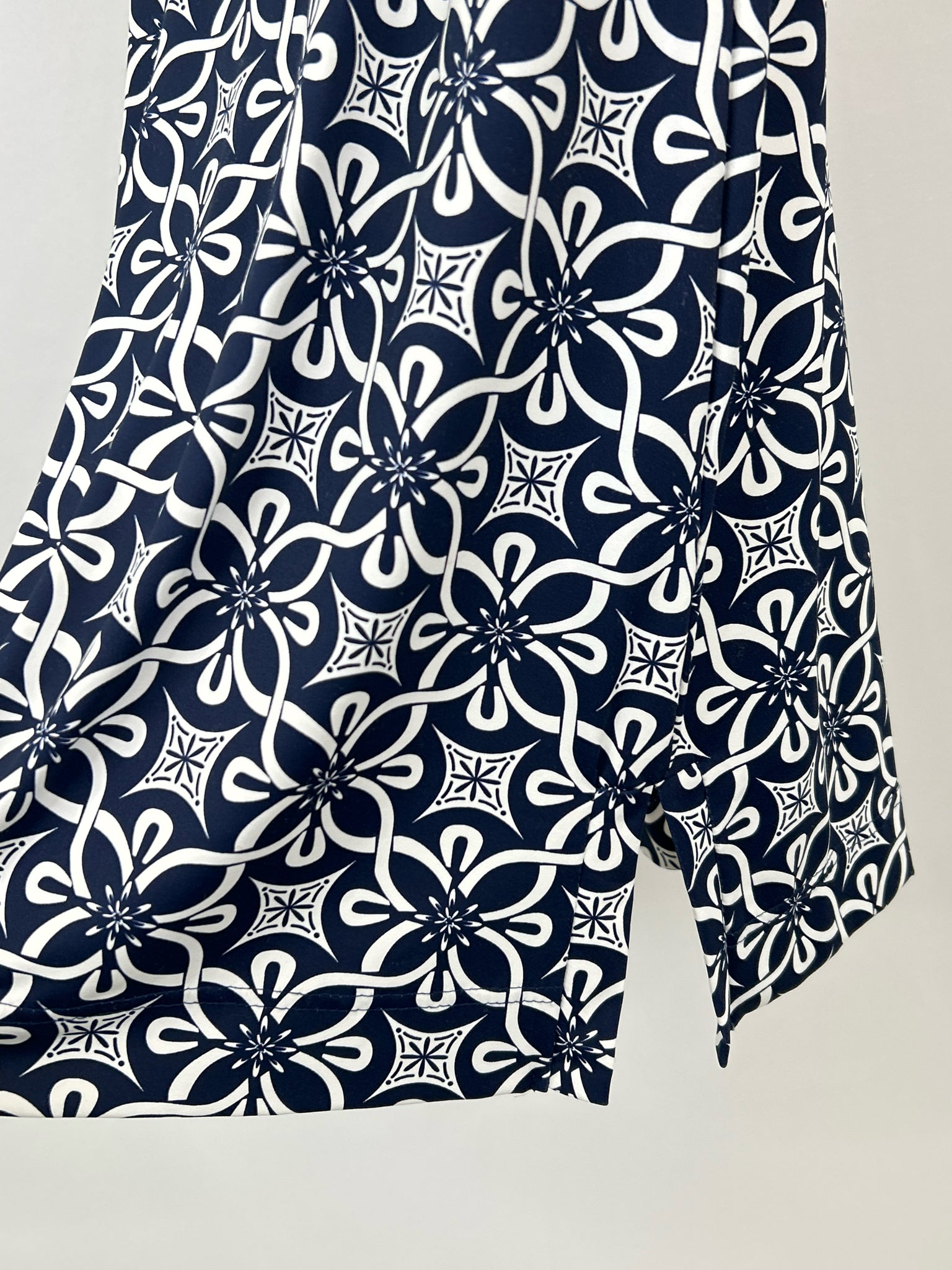 LULU B Size L NAVY AND WHITE Women Dress