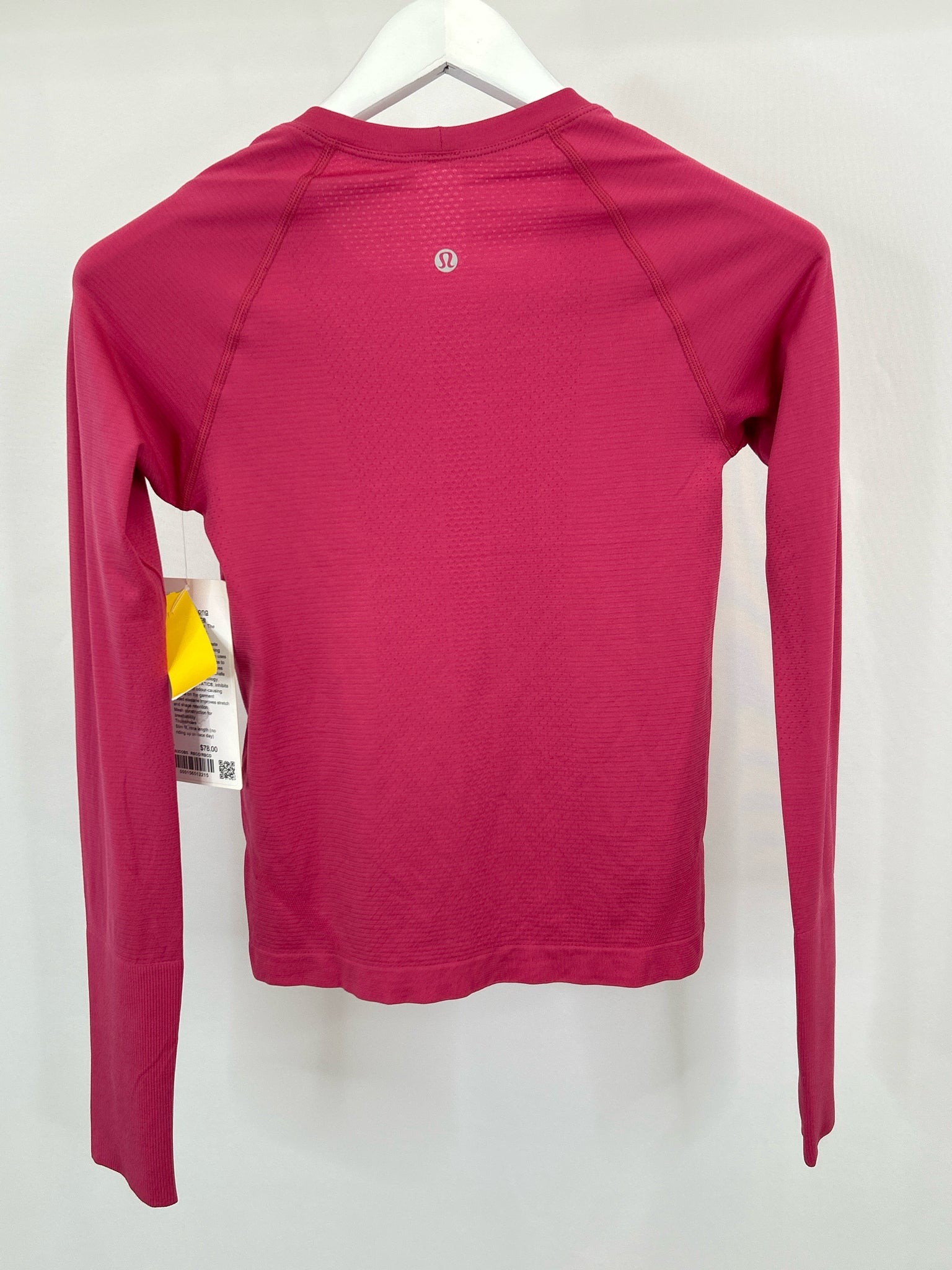 LULULEMON Size 4 Raspberry Women Workout Swiftly Tech Top NWT