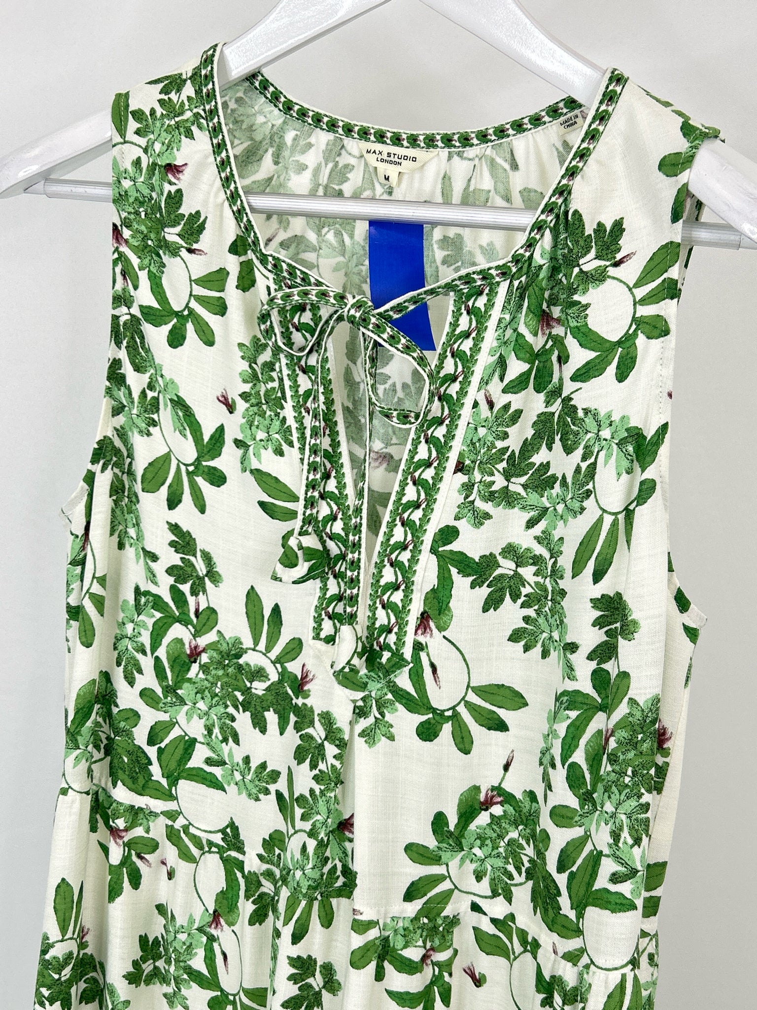 MAX STUDIO Size M WHITE & GREEN Women Dress