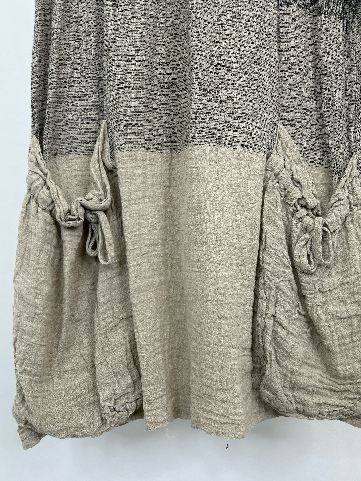 LUUKAA Size 6/8 Grey Women Skirt