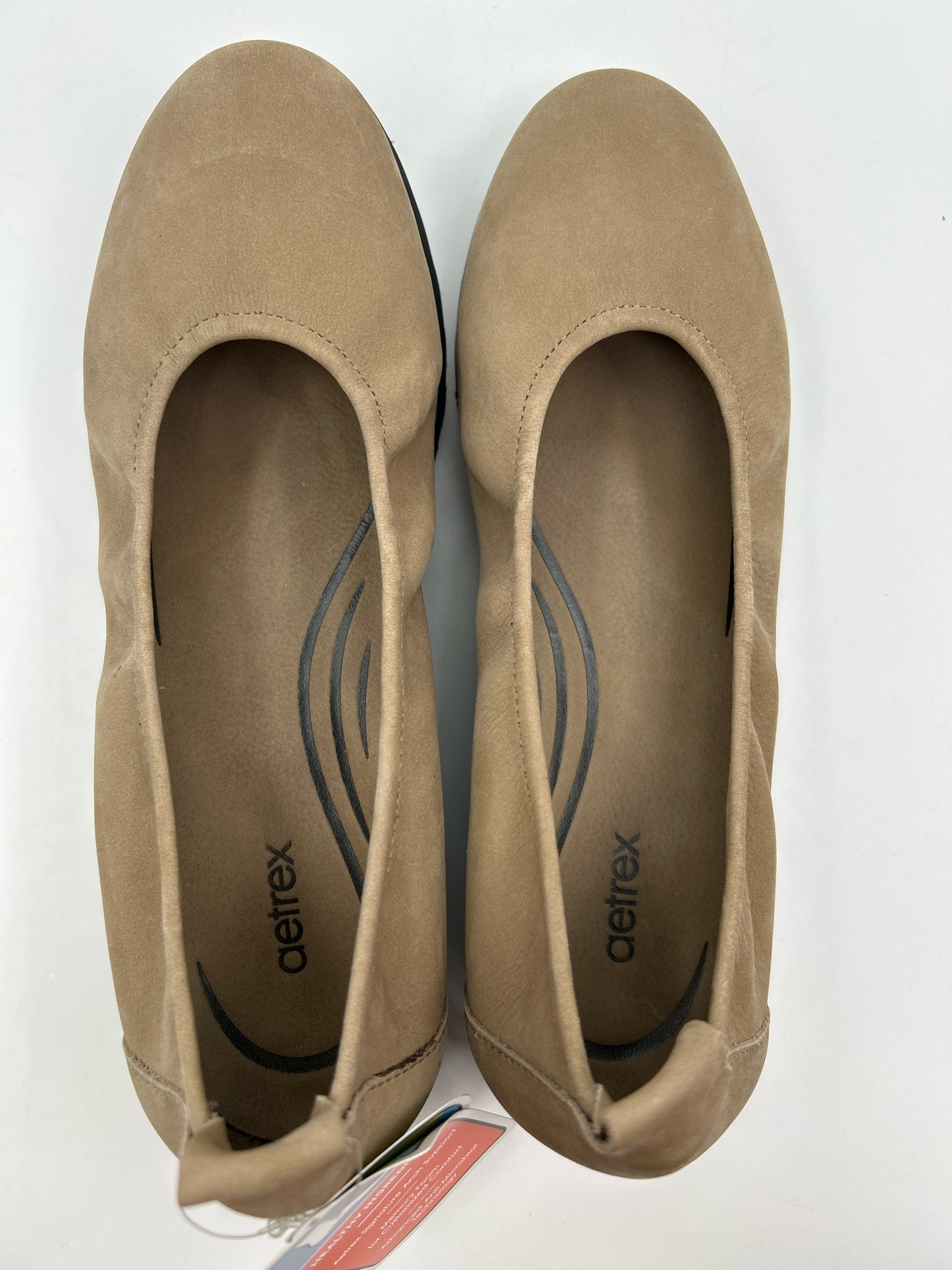 AETREX Size 37/7 Taupe Women Flats