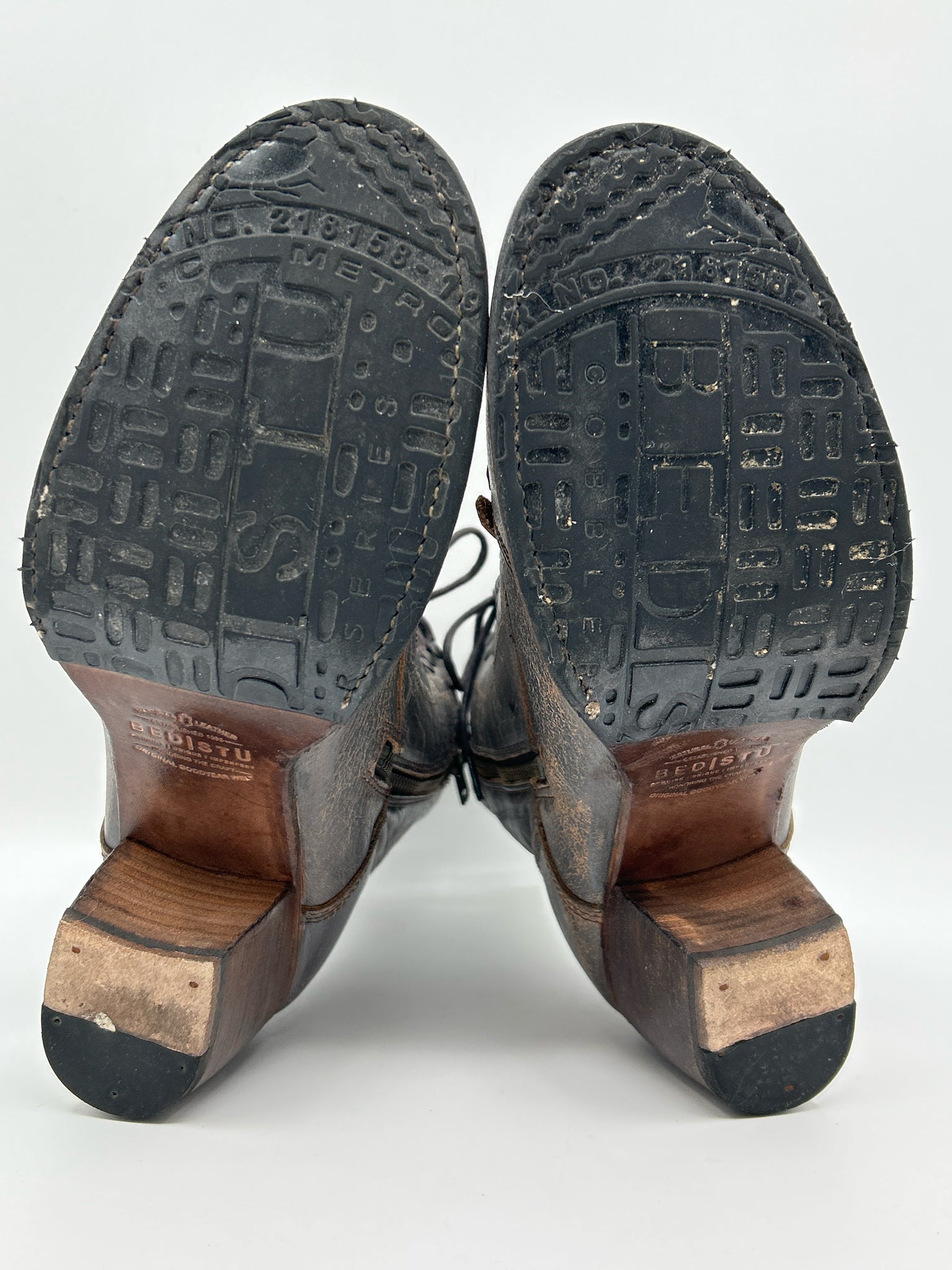 BED STU Size 11 Gray Women Booties