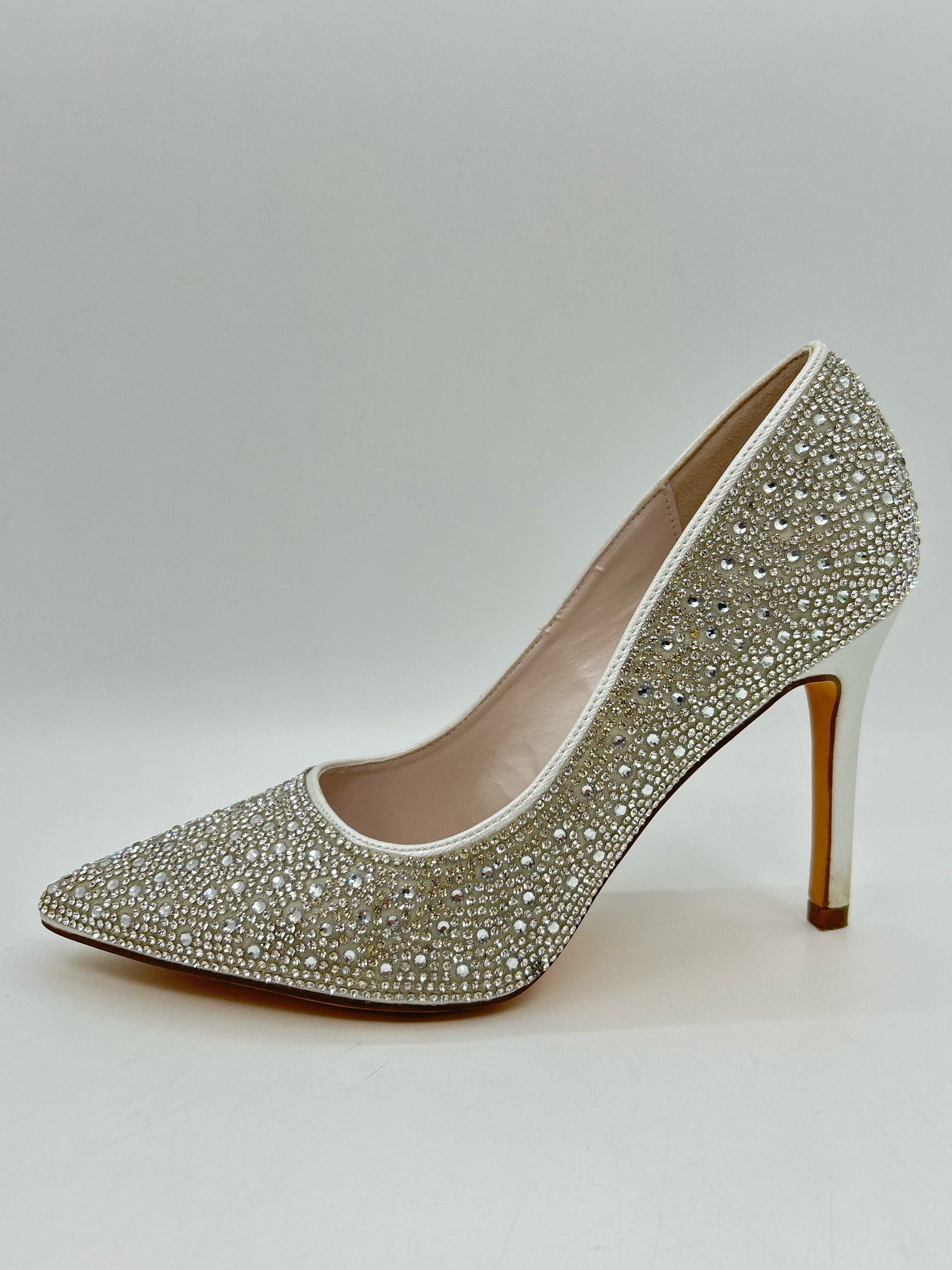 Galina Signature Size 8 Crystal Women Pumps