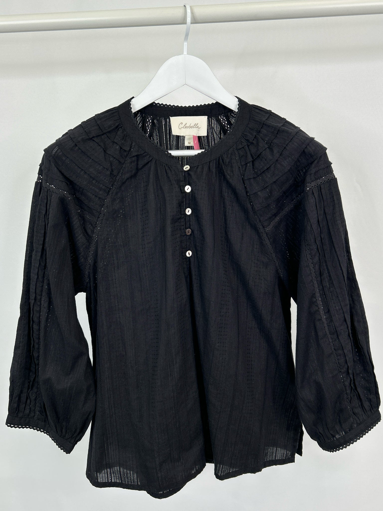 CLEOBELLA Size M Black Women Top