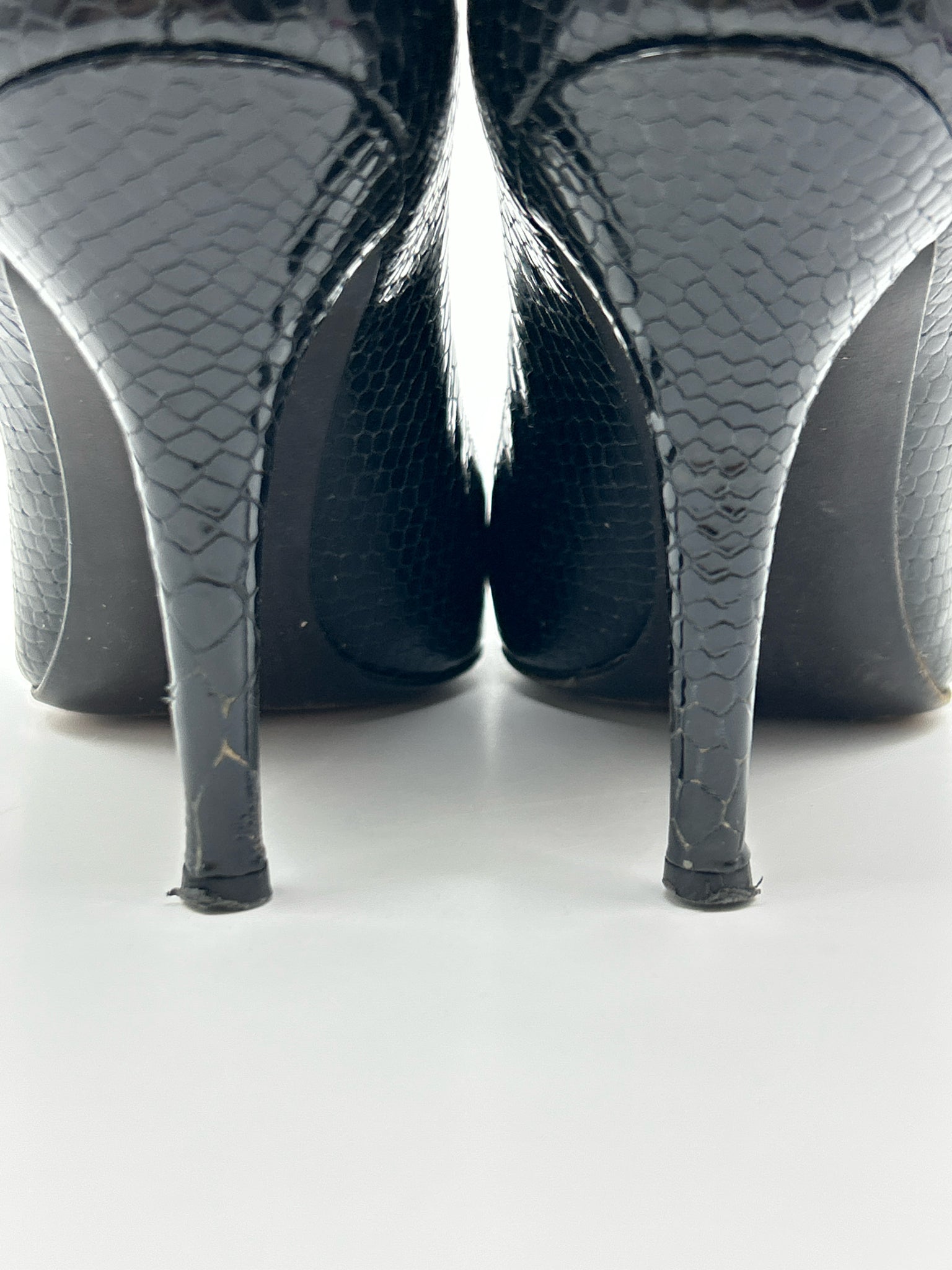 STUART WEITZMAN Size 8.5M Black Women Pumps