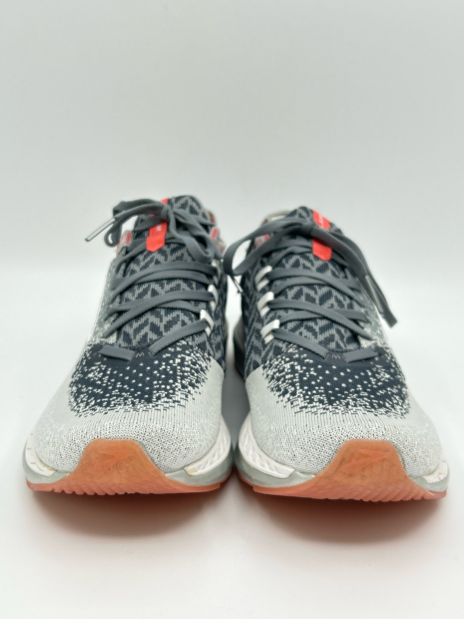 BROOKS Size 11.5B Grey Women Sneakers NIB