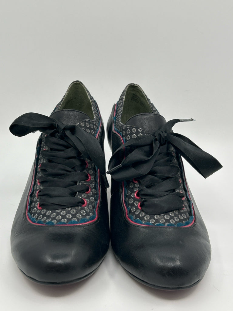 POETIC LICENCE Women Size 40.5 Black Shoes