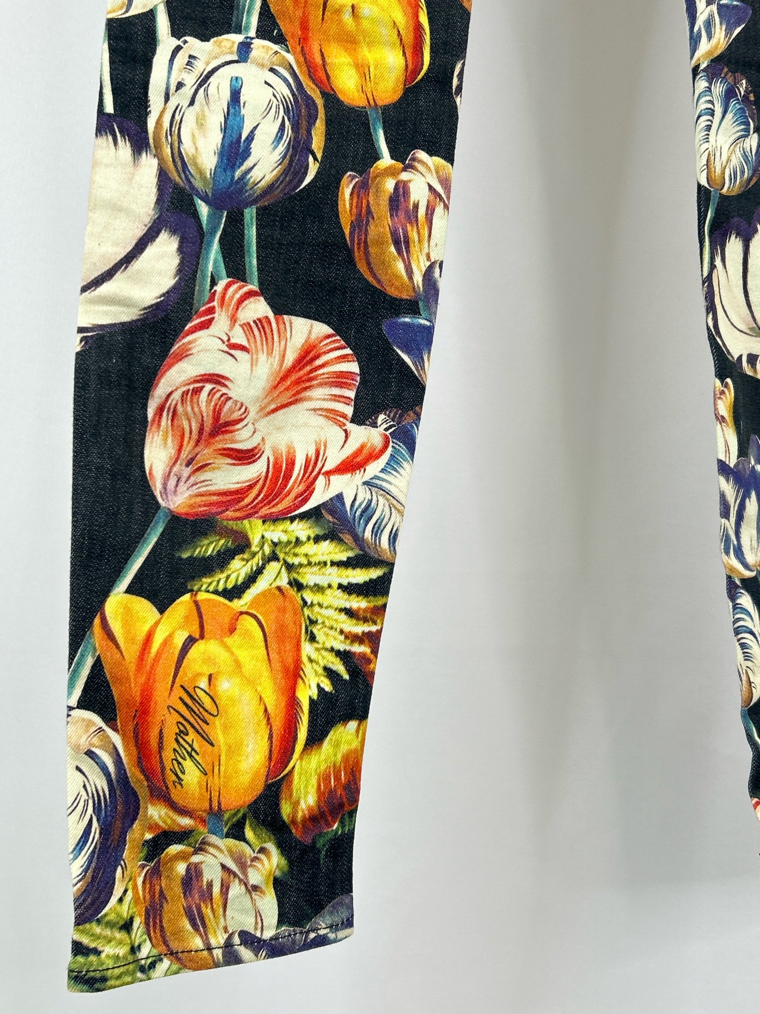 MOTHER Size 27/4 Black Print Women jeans