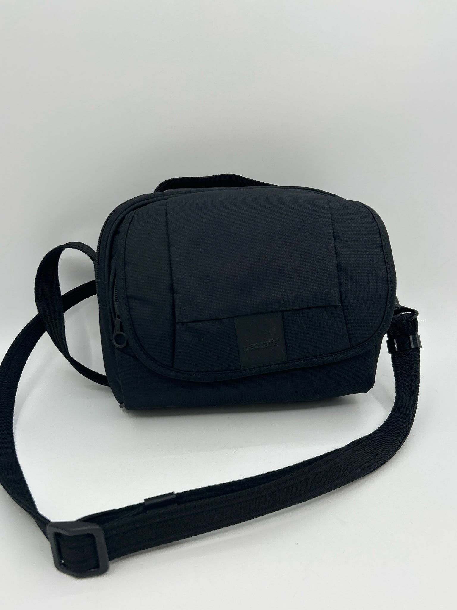 PAC SAFE Black Women Purse