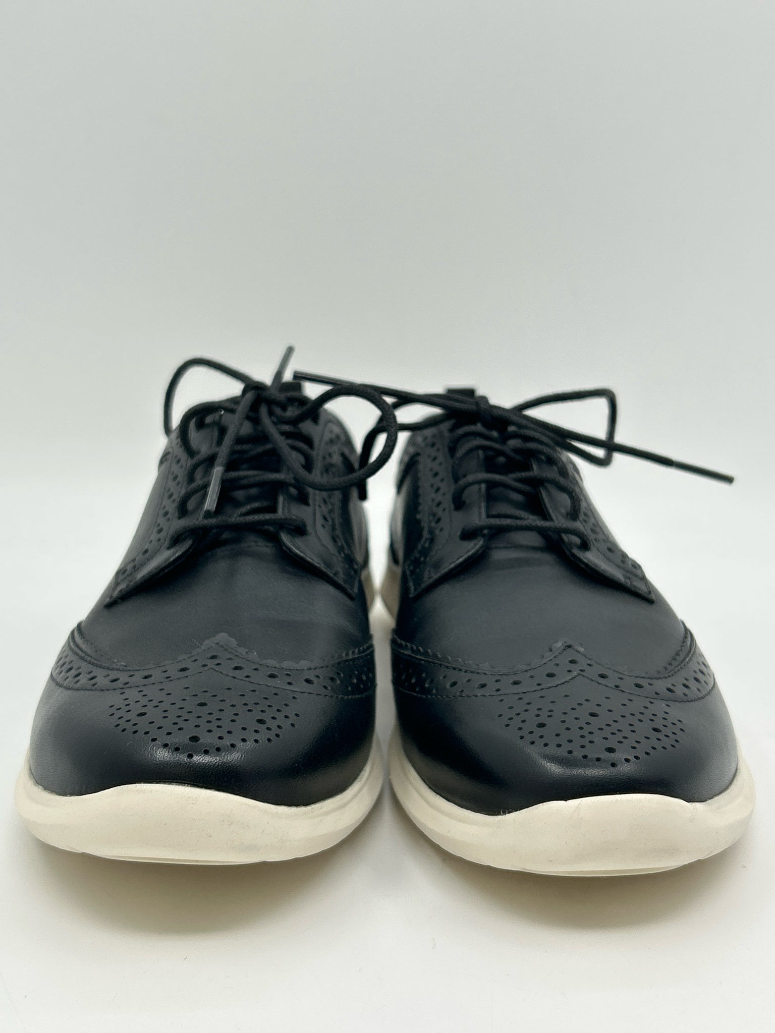 COLE HAAN Size 9B Black Women Sneakers