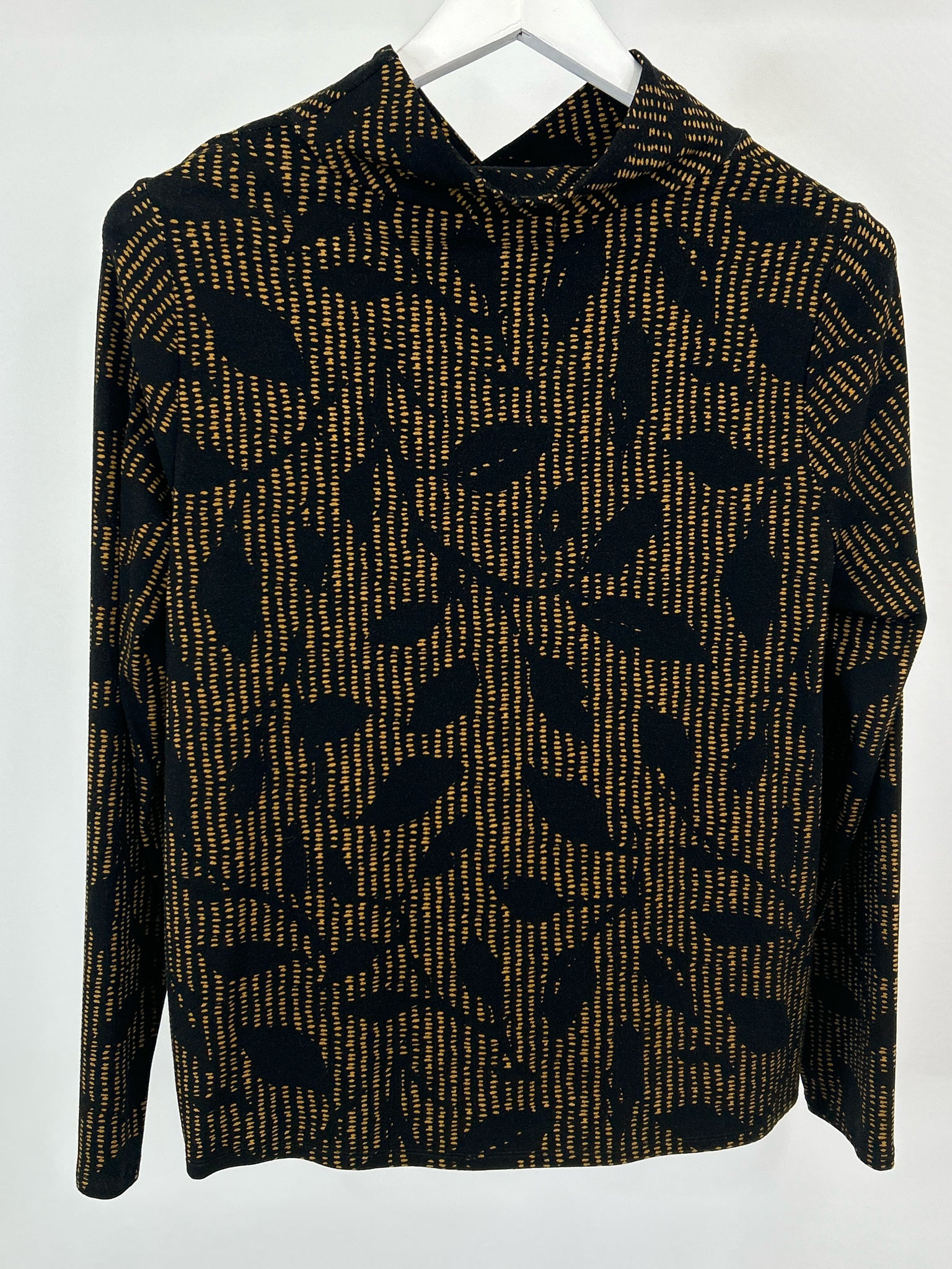 HABITAT Size S BLACK AND GOLD Women Top