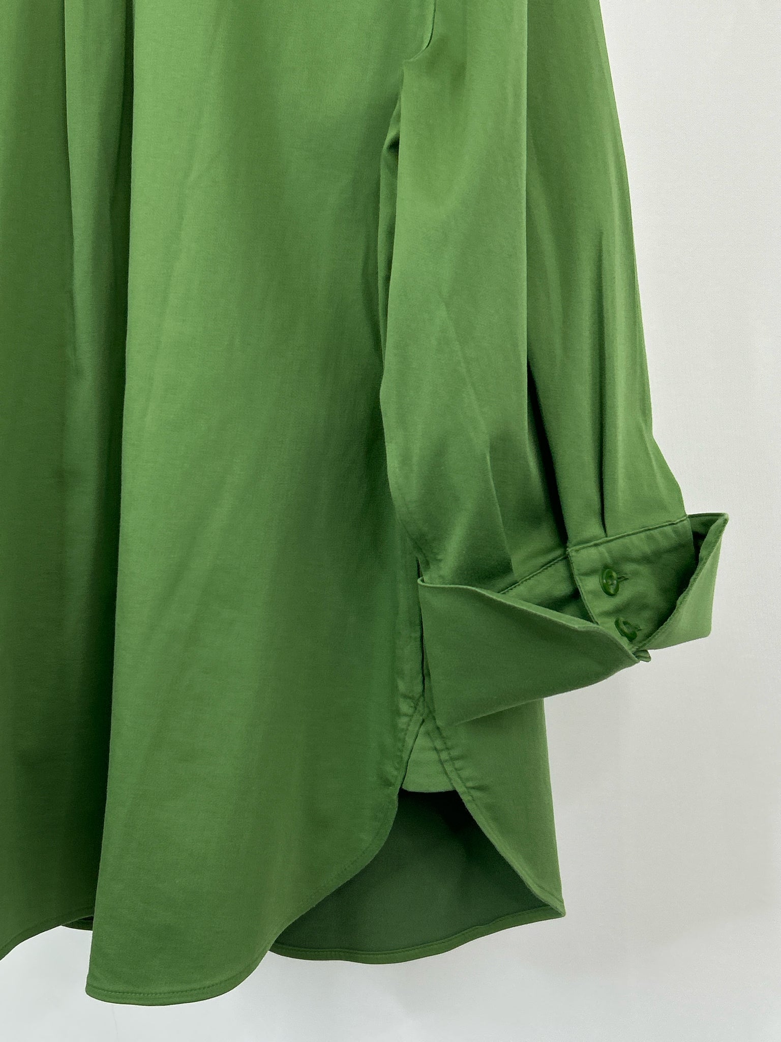 CHICO'S NWT Size 16 Green Women Shirt