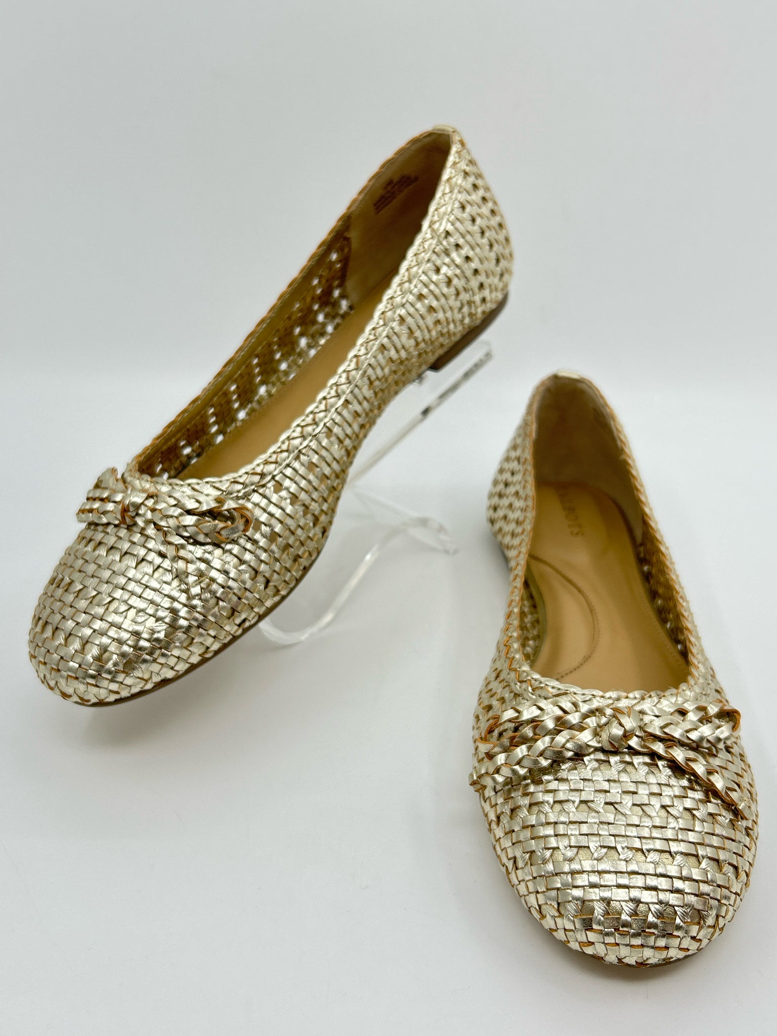 TALBOTS NWOB Size 10M Gold Women Flats