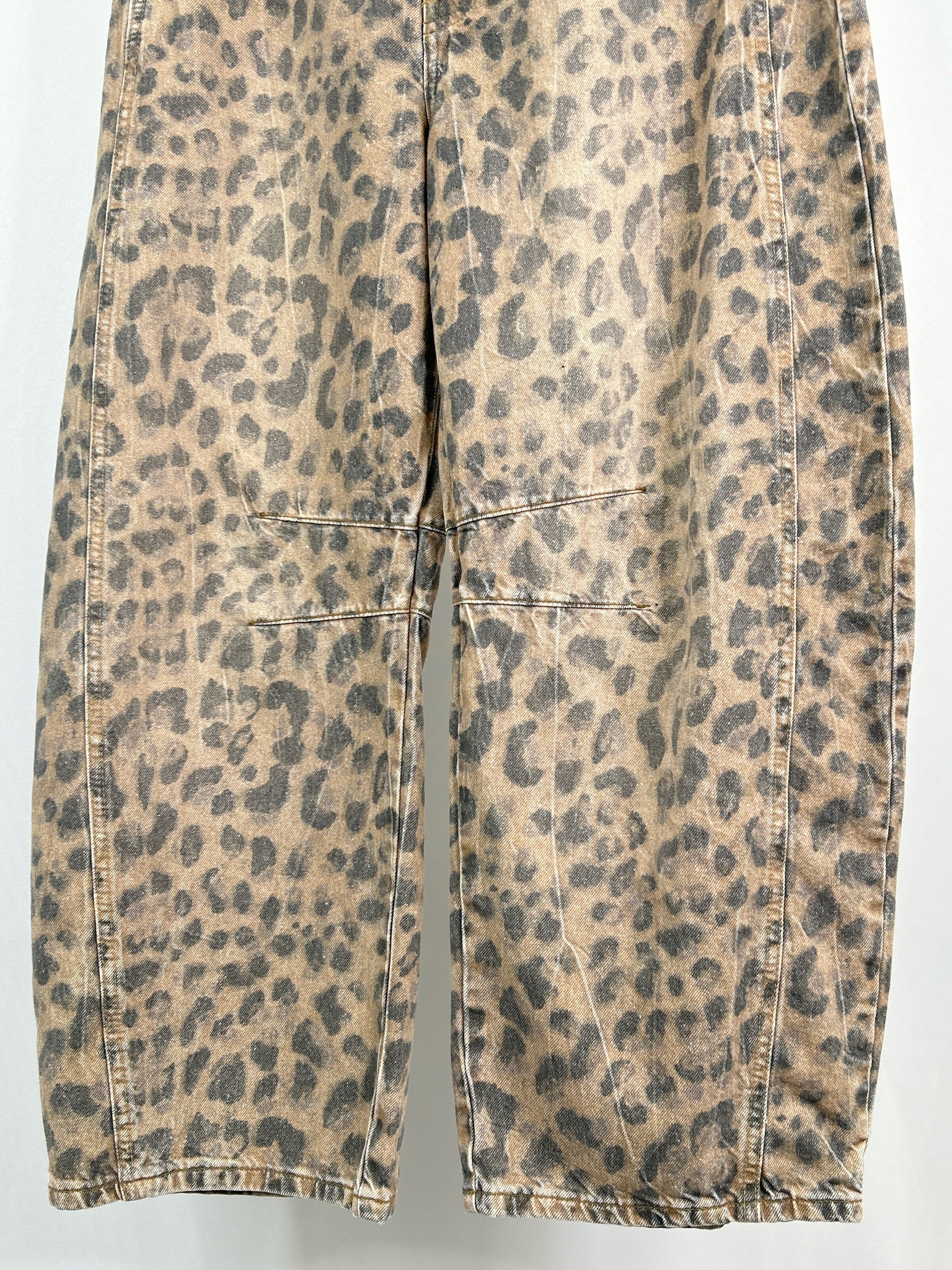 WE THE FREE Size 27/4 Brown and Black Women jeans