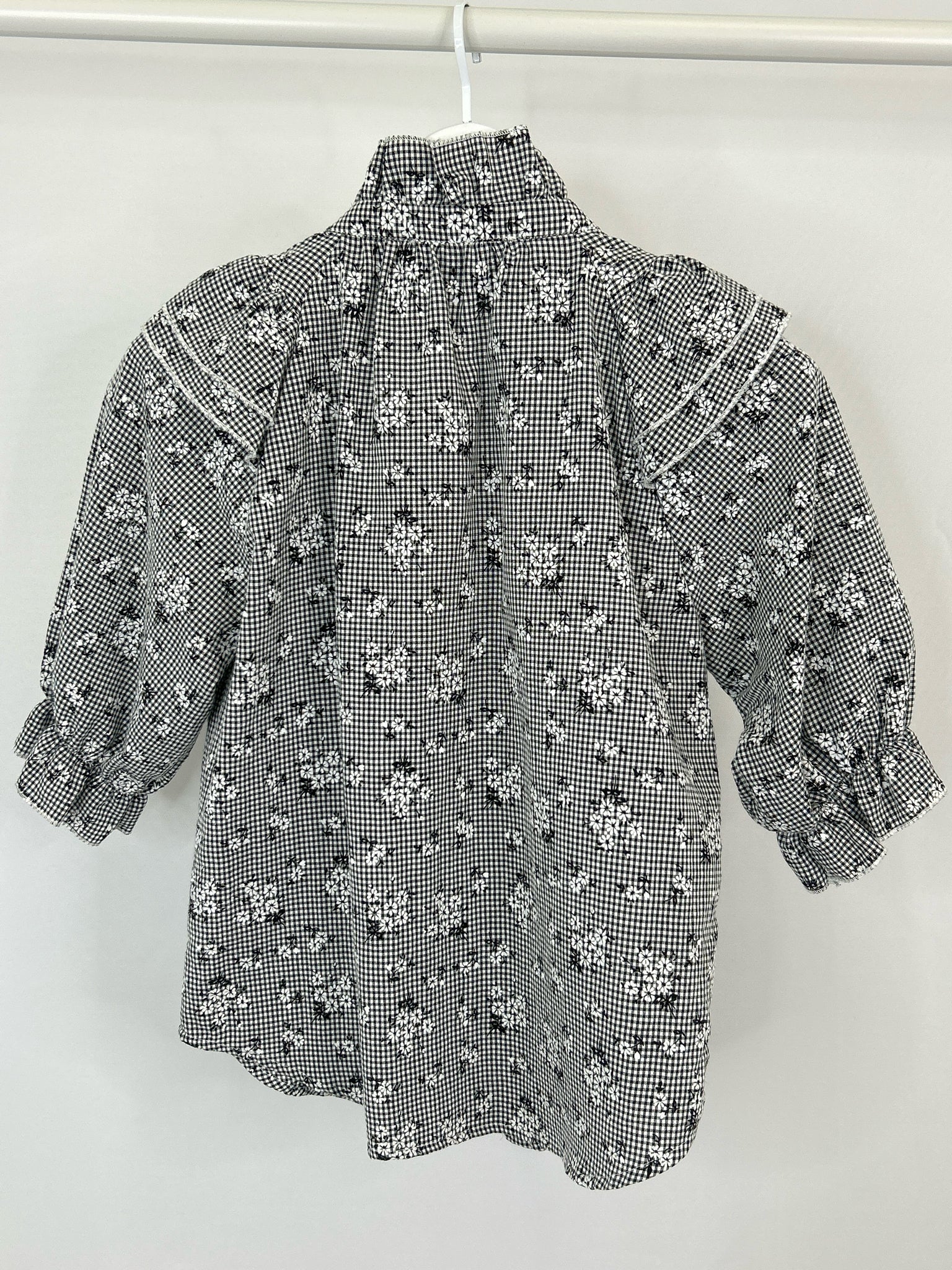 THE SHIRT BY ROCHELLE BEHRENS Size M White and black Women Blouse