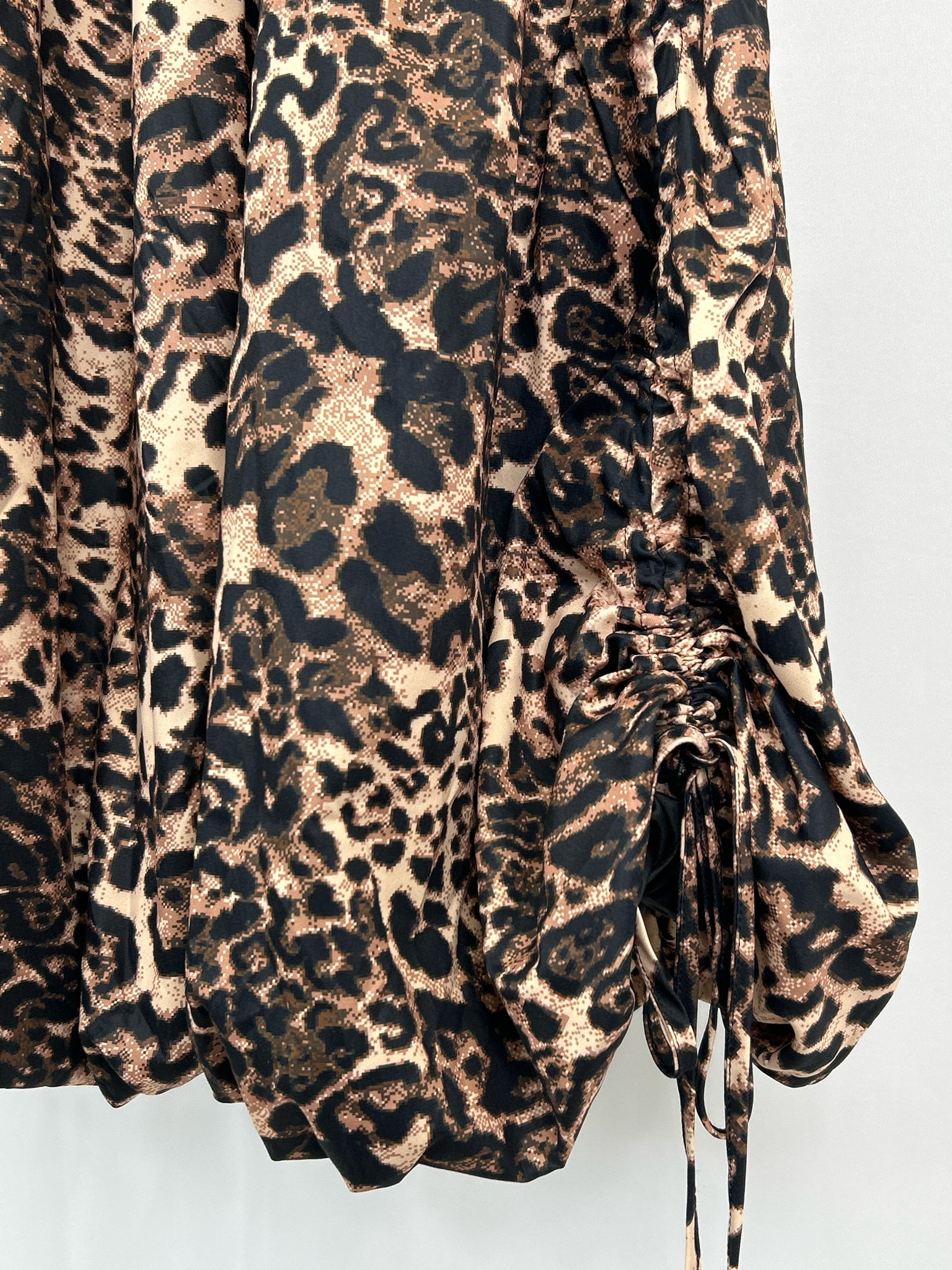 LOVE. HIGHLIGHT Size 2XL Black Print Women Skirt